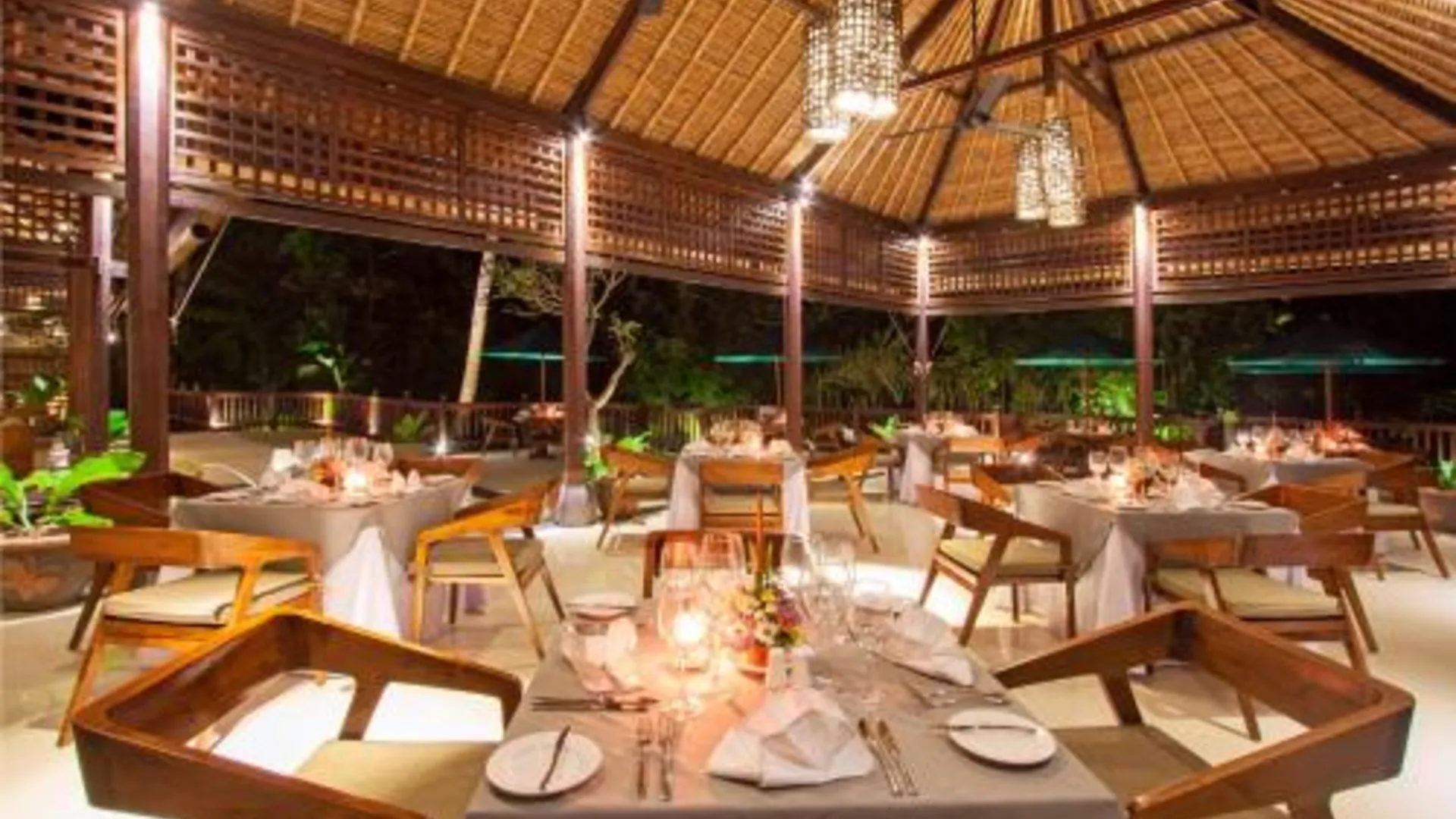 발리 더 로카 우붓 리조트 빌라 앤 스파 5성급 호텔 수영장