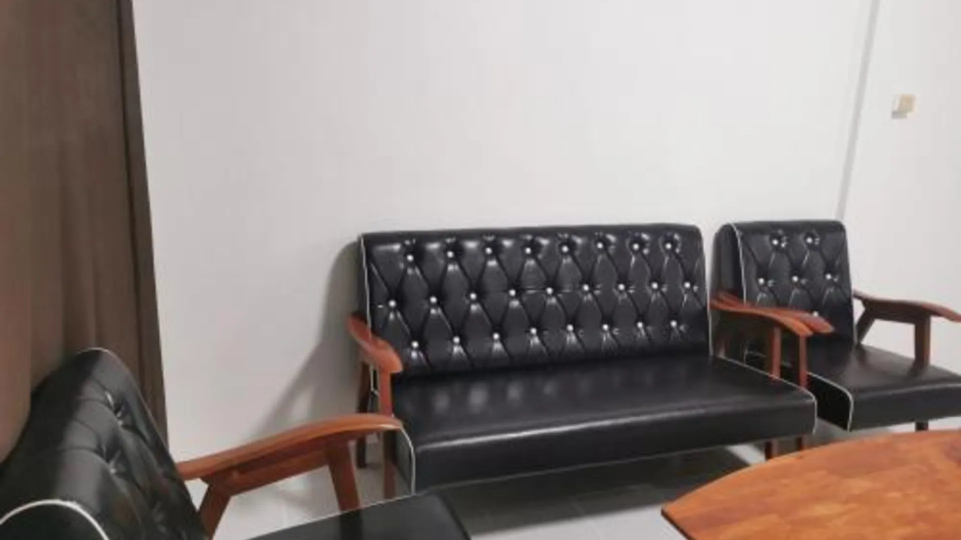 방콕 방카피의 프라이빗 하우스 (m², 침실 1개, 프라이빗 욕실 2개) 3성급 게스트하우스 레스토랑