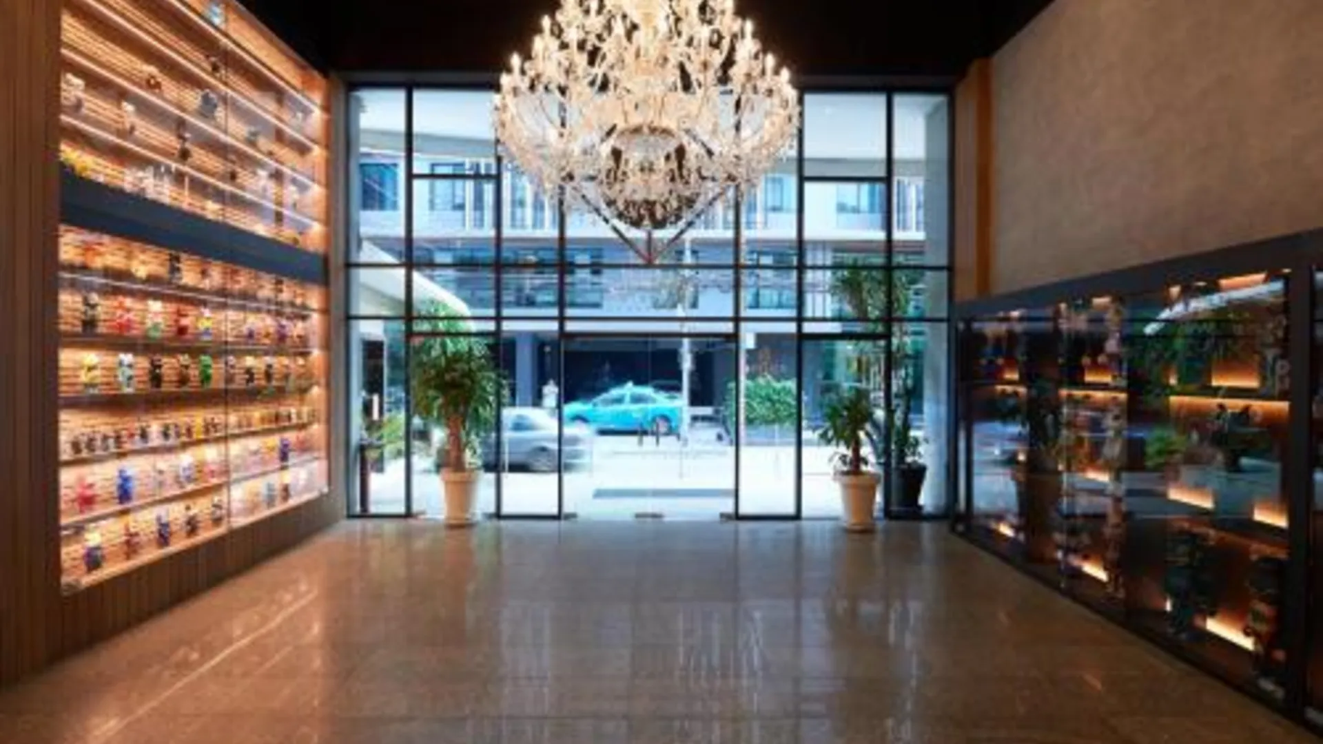 방콕 화이트 팰리스 호텔 3성급 호텔 스위트룸