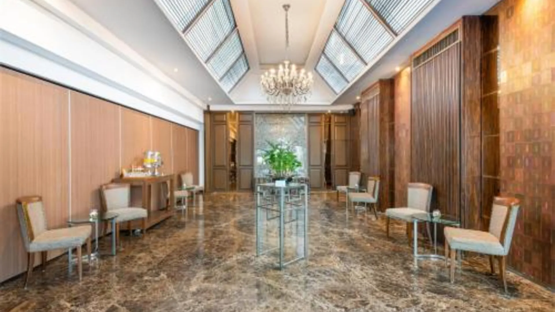 방콕 래디슨 스위트 방콕 수쿰빗 4성급 호텔 수영장