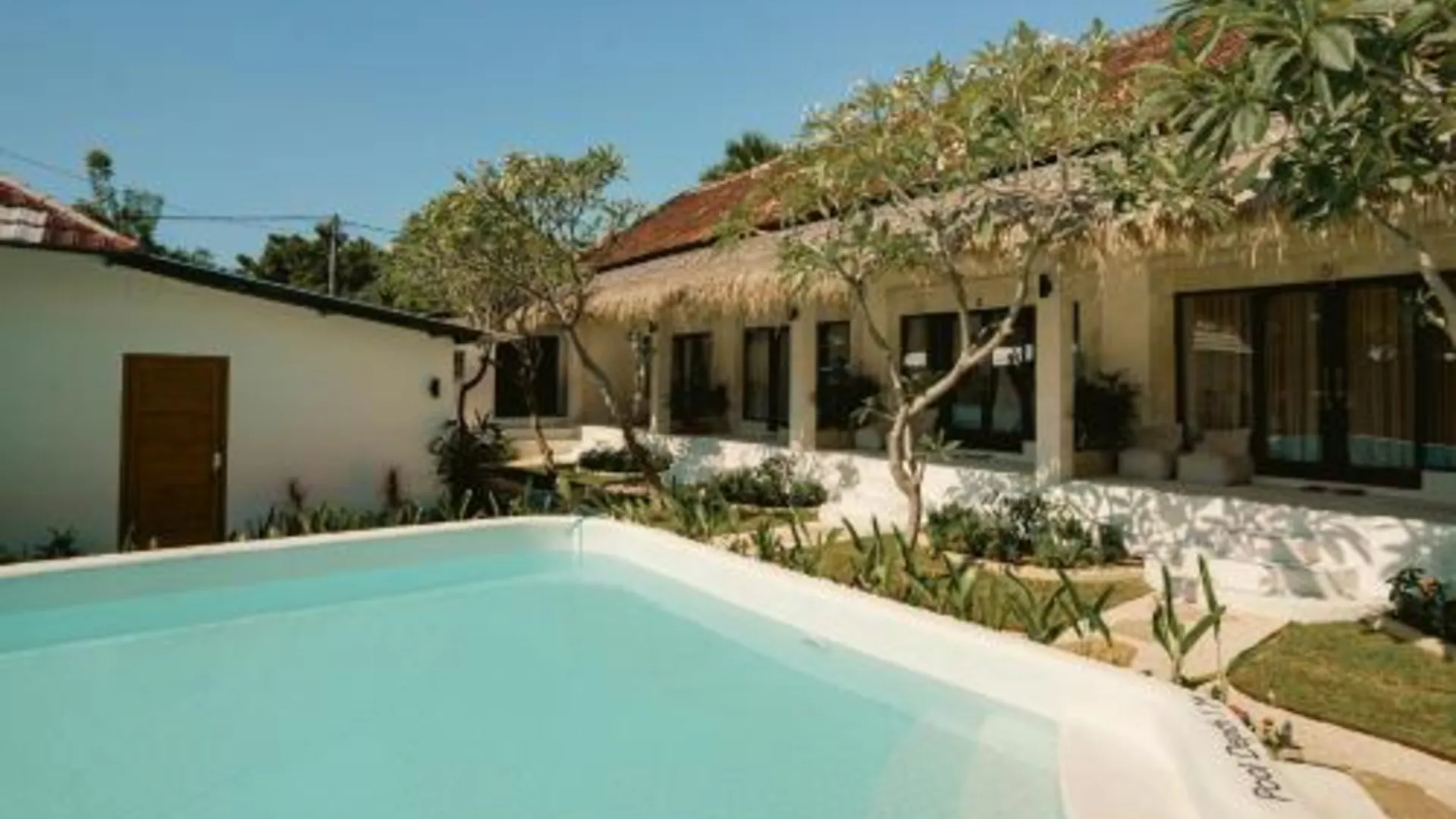 발리 Melibe Dive Resort Bali 호텔 외관