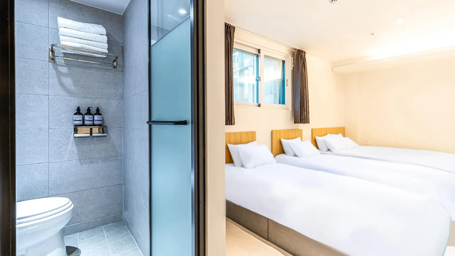 서울 유스테이 명동 2성급 호텔 스위트룸