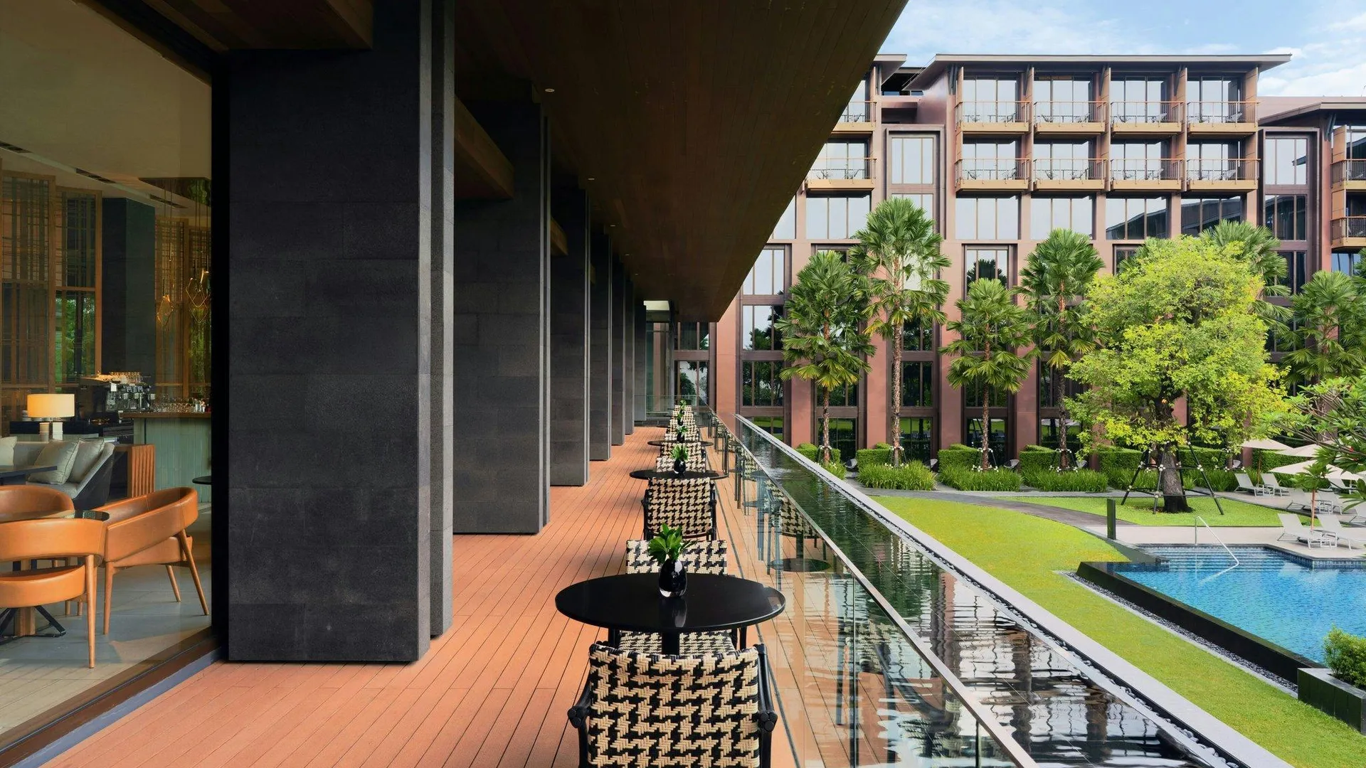 방콕 코트야드 바이 메리어트 방콕 수완나품 에어포트 4성급 호텔 수영장