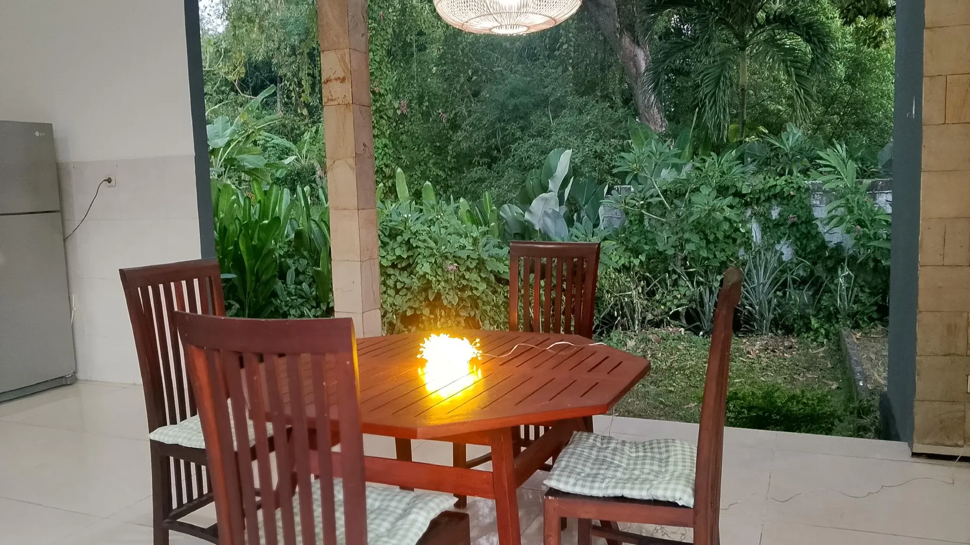 발리 로비나 비치의 빌라 (m², 침실 2개, 프라이빗 욕실 2개) 2성급 싱글룸 수영장