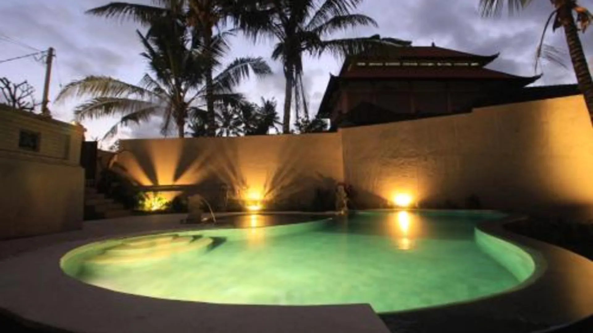 발리 마하나데위 빌라 3성급 호텔 로비