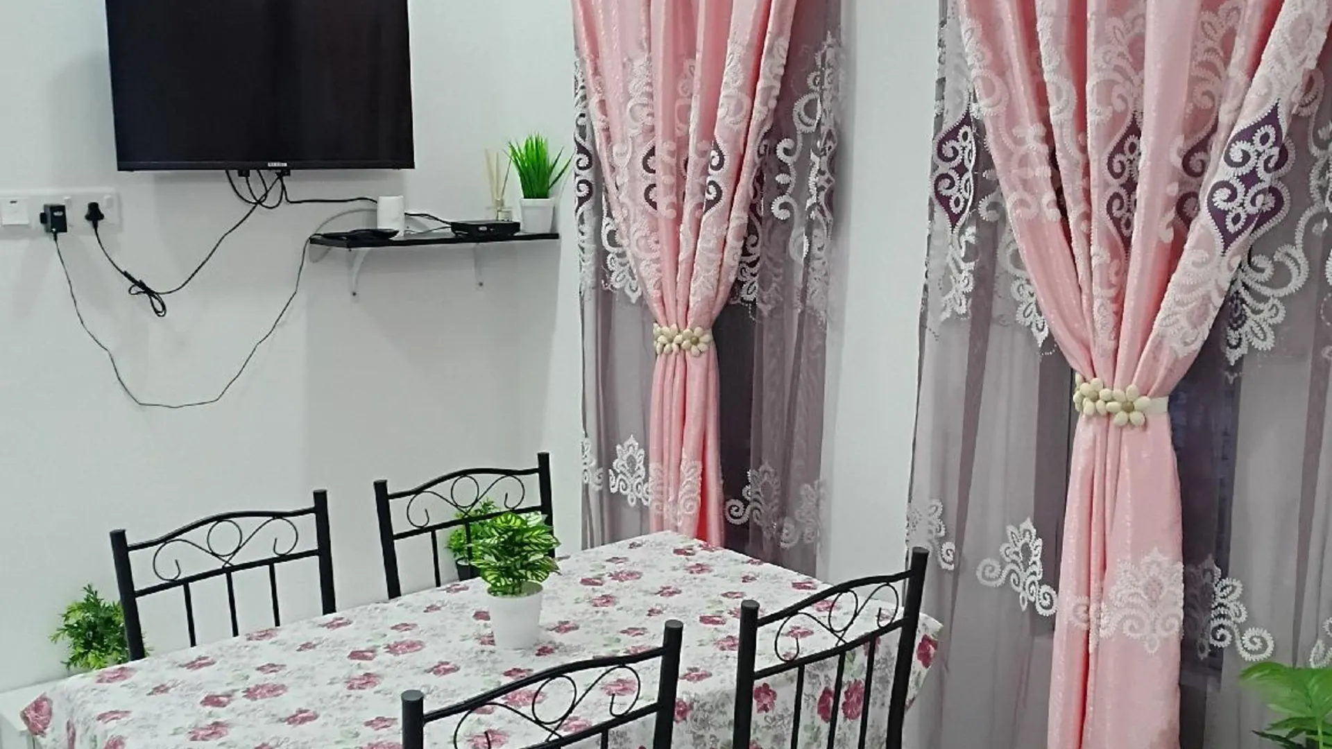 부킷 파용 부킷 파용의 프라이빗 하우스 (m², 침실 2개, 프라이빗 욕실 2개) 3성급 싱글룸 로비