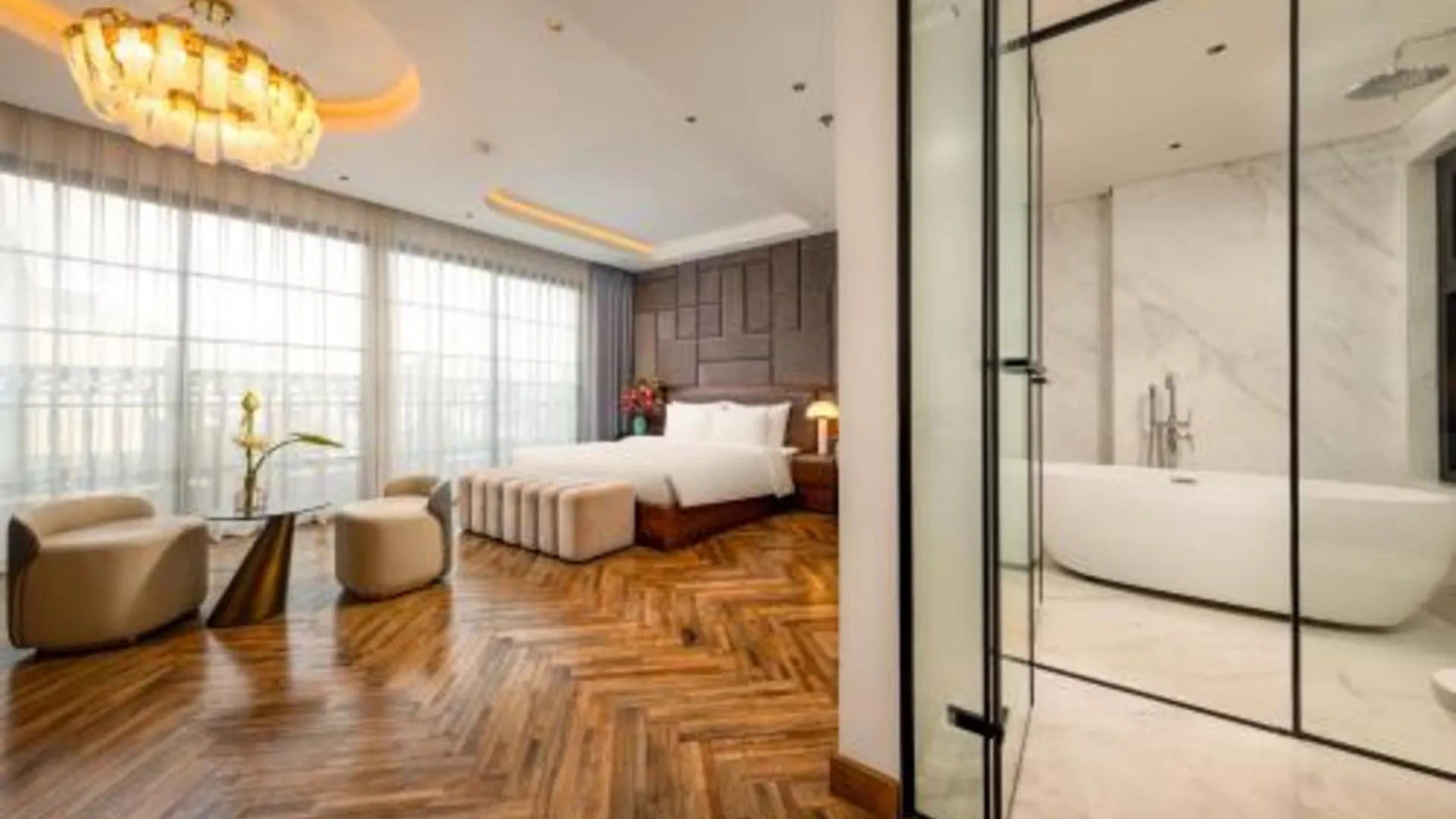 하노이 H 호텔 라르 하노이 4성급 호텔 스위트룸