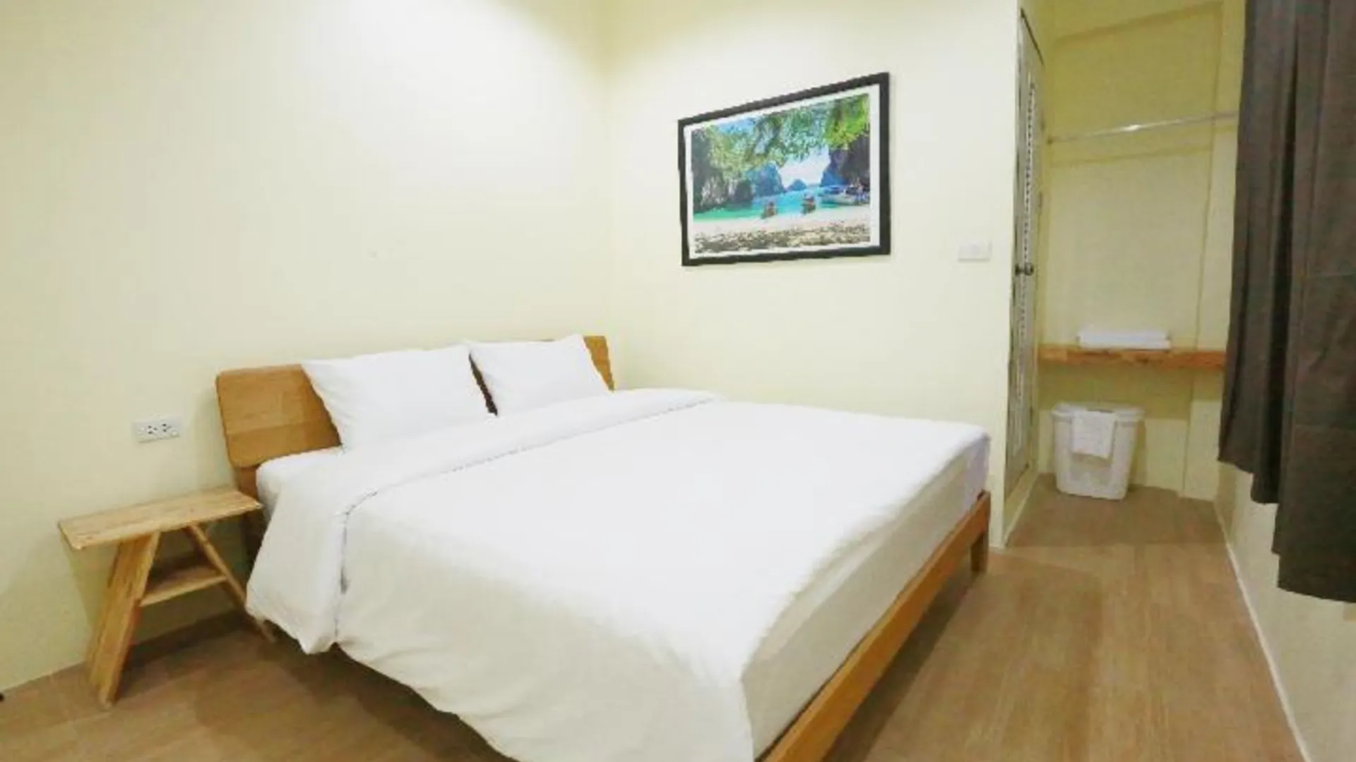 방콕 인터레스트 포쉬텔  2성급 호텔 레스토랑