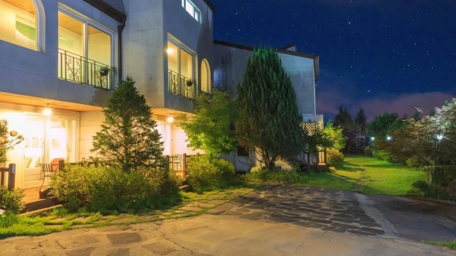 가평 가평 미엔느펜션 2성급 게스트하우스 레스토랑