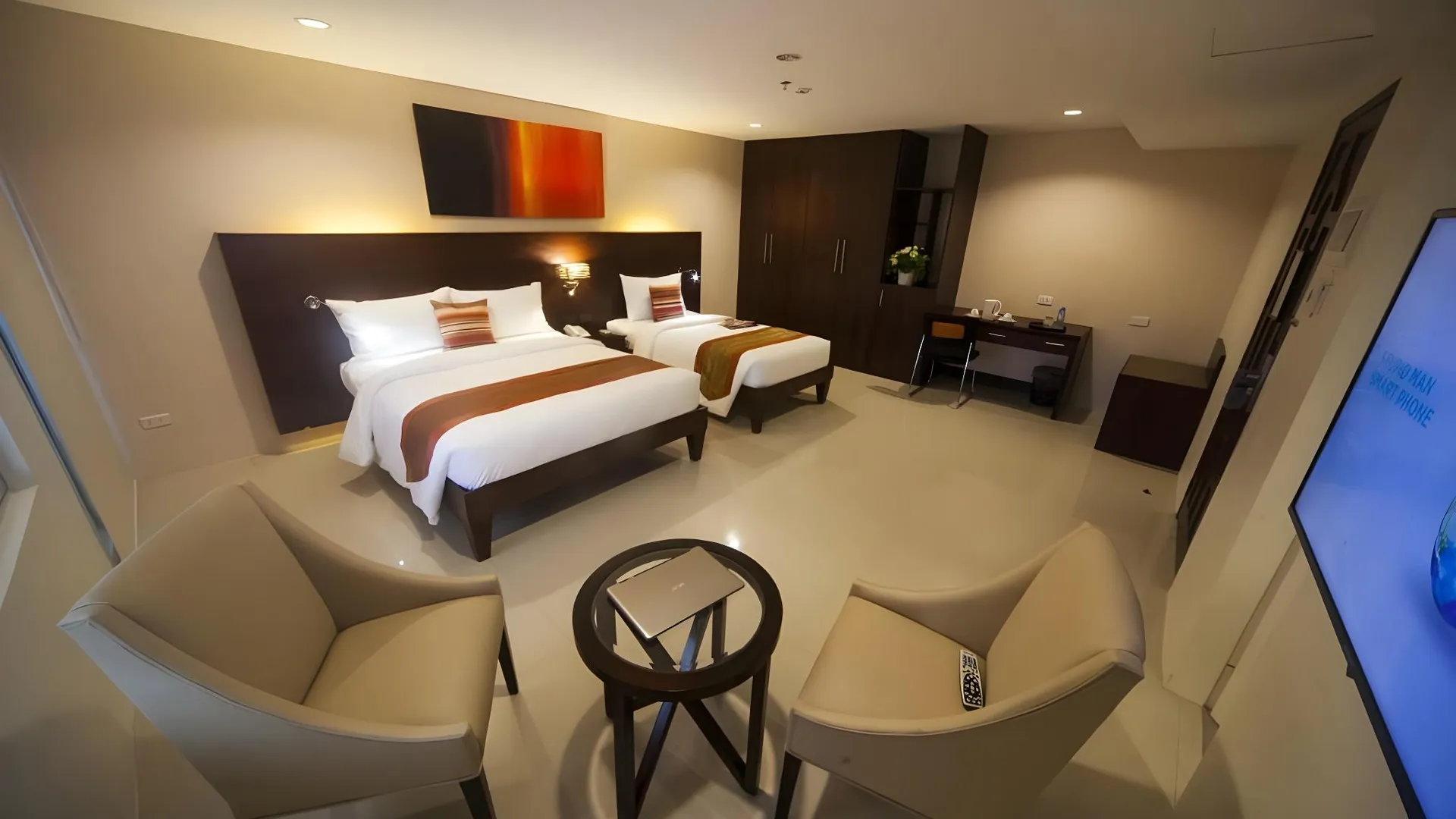 세부 더 NS 로얄 호텔 2성급 호텔 스위트룸