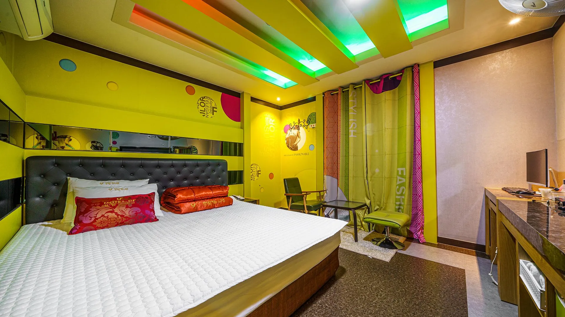 거창 거창 CF 호텔 스위트룸