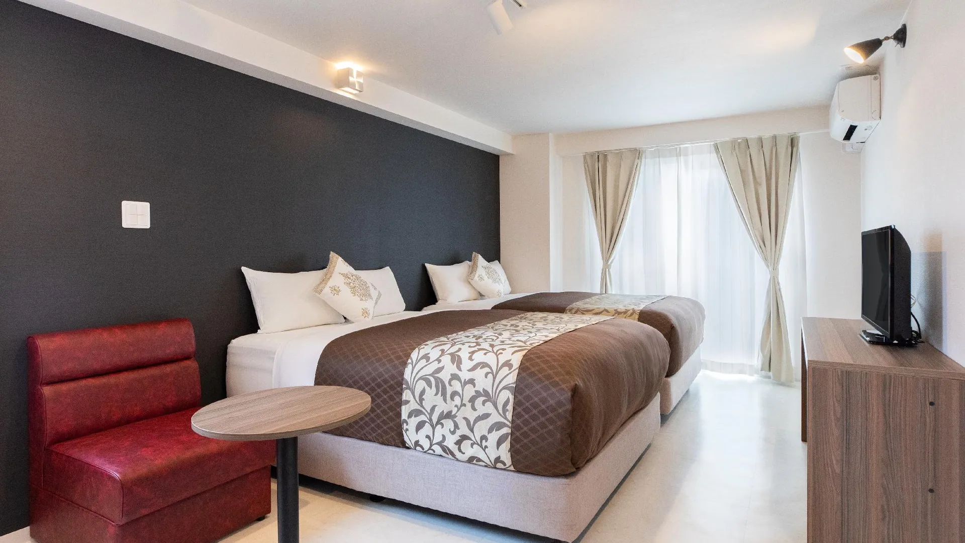 이시가키 호텔 미스터 긴조 골든 캣 3성급 게스트하우스 스위트룸