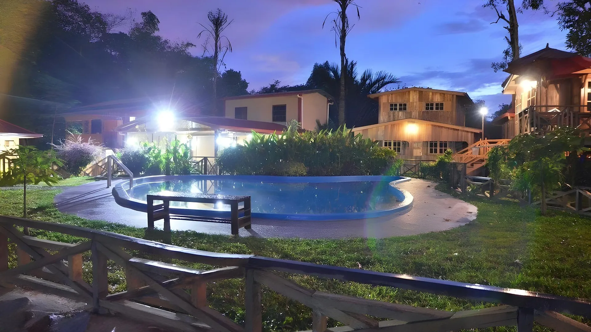 코타키나발루 보르네오 트리 하우스 호텔 객실