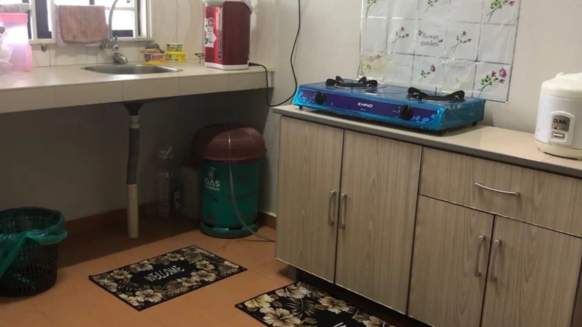 타나 메라 타나 메라의 프라이빗 하우스 (1400m², 침실 3개, 프라이빗 욕실 2개) 3성급 싱글룸 외관