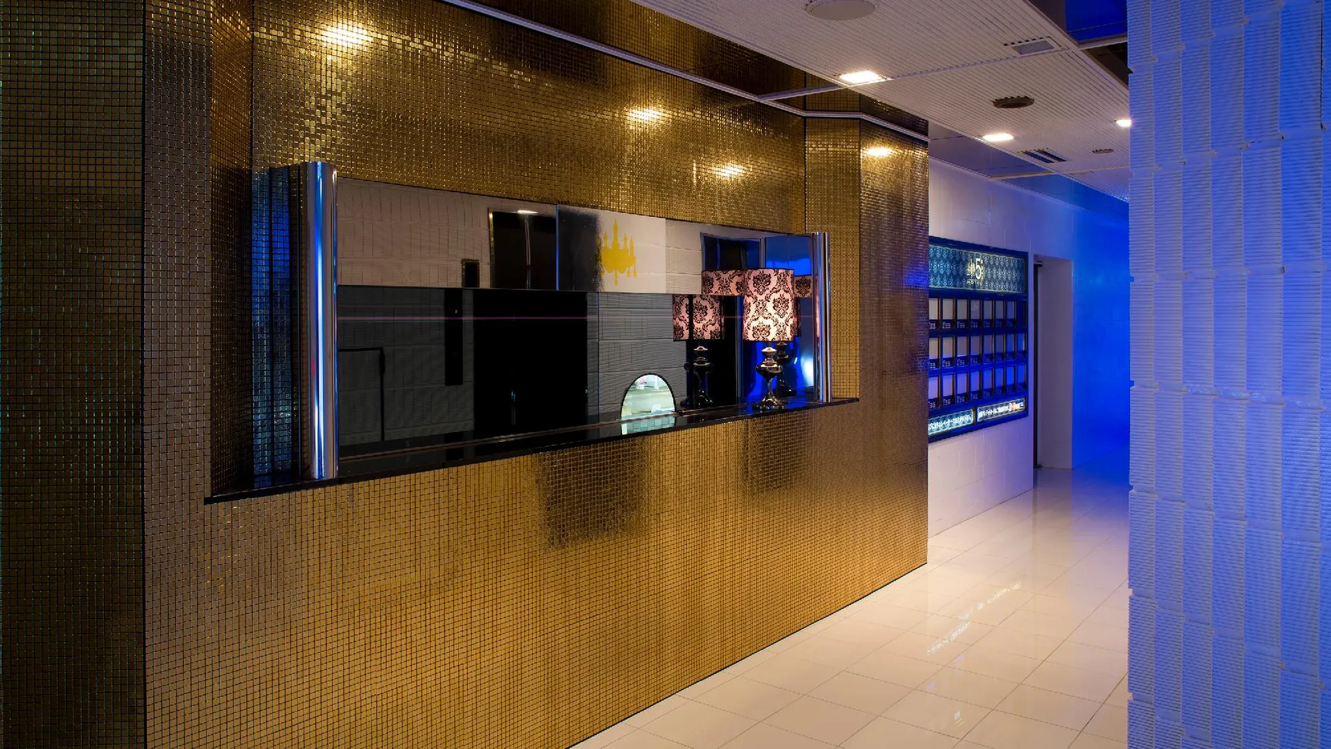 오사카 호텔 파이브 -성인 전용- 4성급 호텔 로비