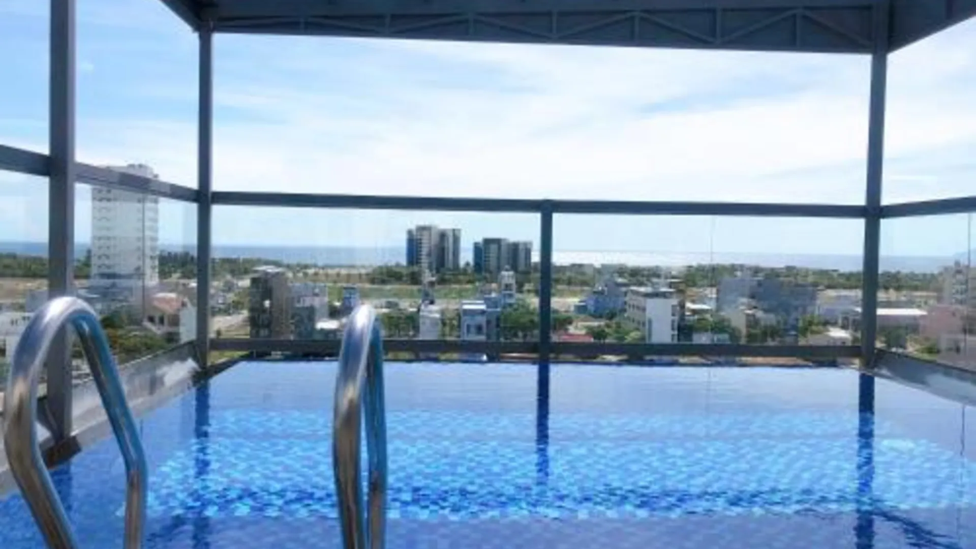 다낭 더 샤인 호텔 다낭 3성급 호텔 스위트룸