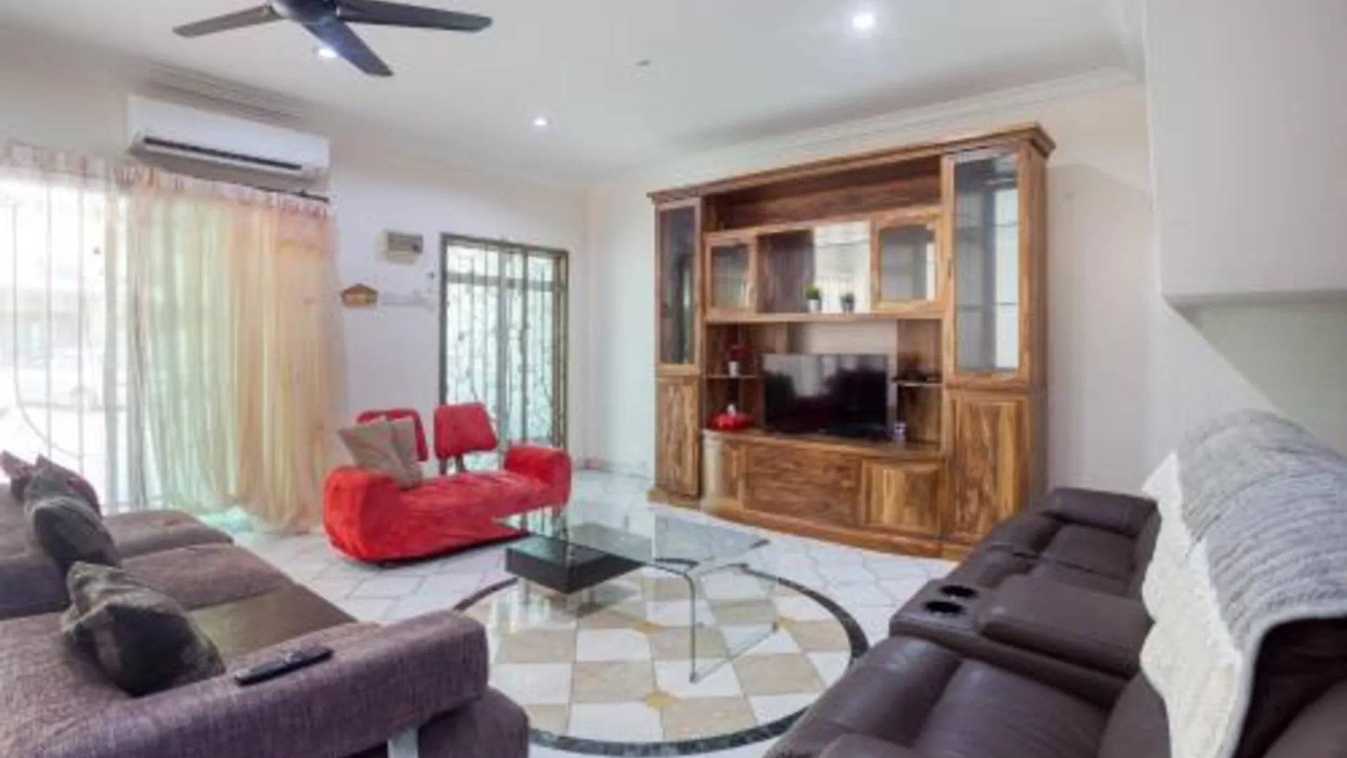 이포 Best Value  Homestay Neareast@Lost World Of Tambun 3성급 게스트하우스 스위트룸