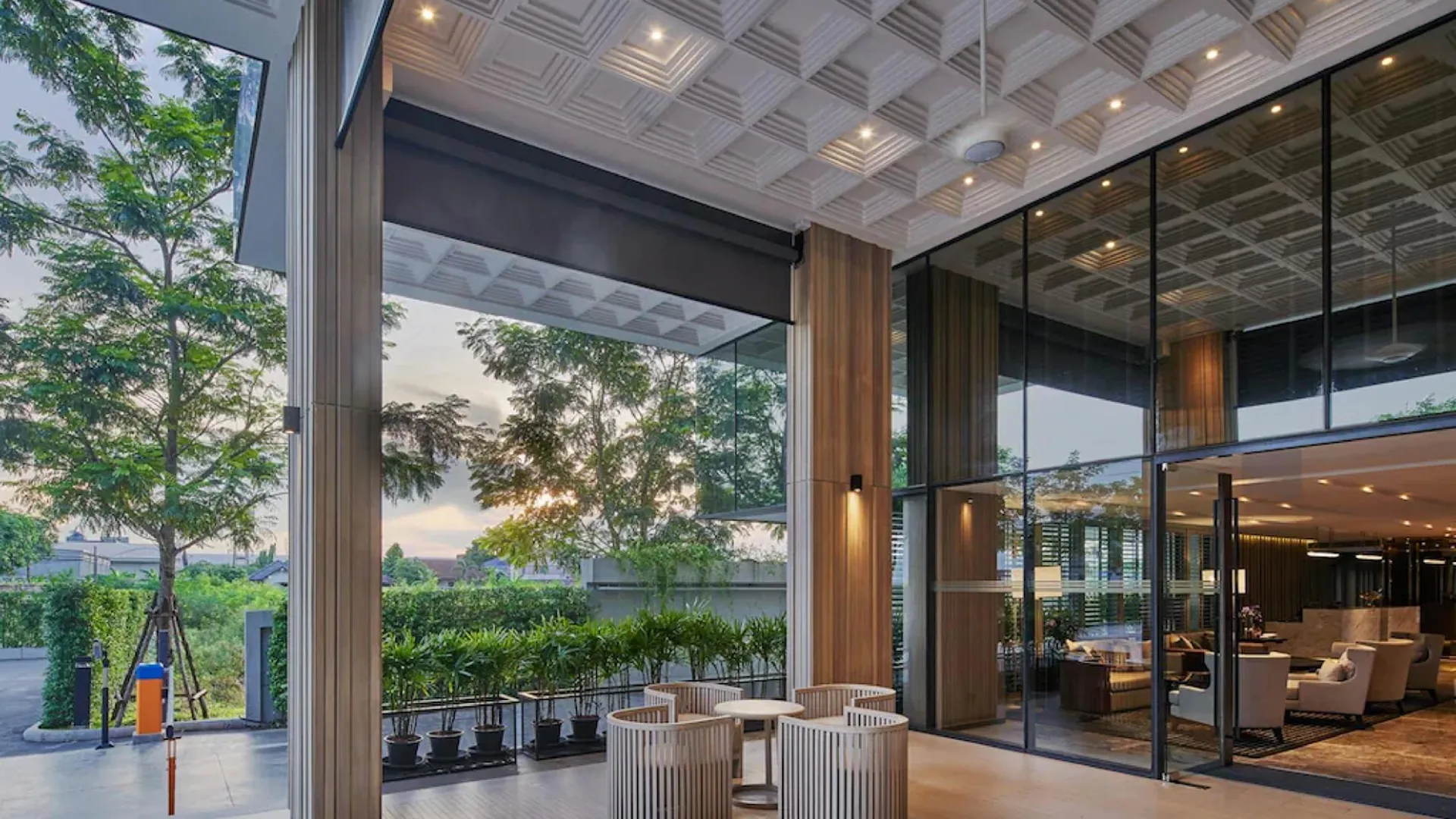 방콕 더 파크 나인 호텔 수완나품 5성급 호텔 외관