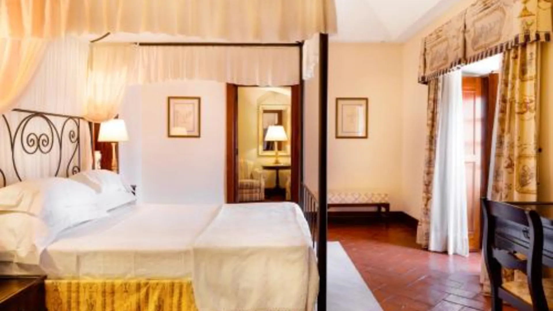 빌라 비코사 포우사다 컨벤토 빌라 비코사- 히스토릭 호텔 4성급 호텔 스위트룸