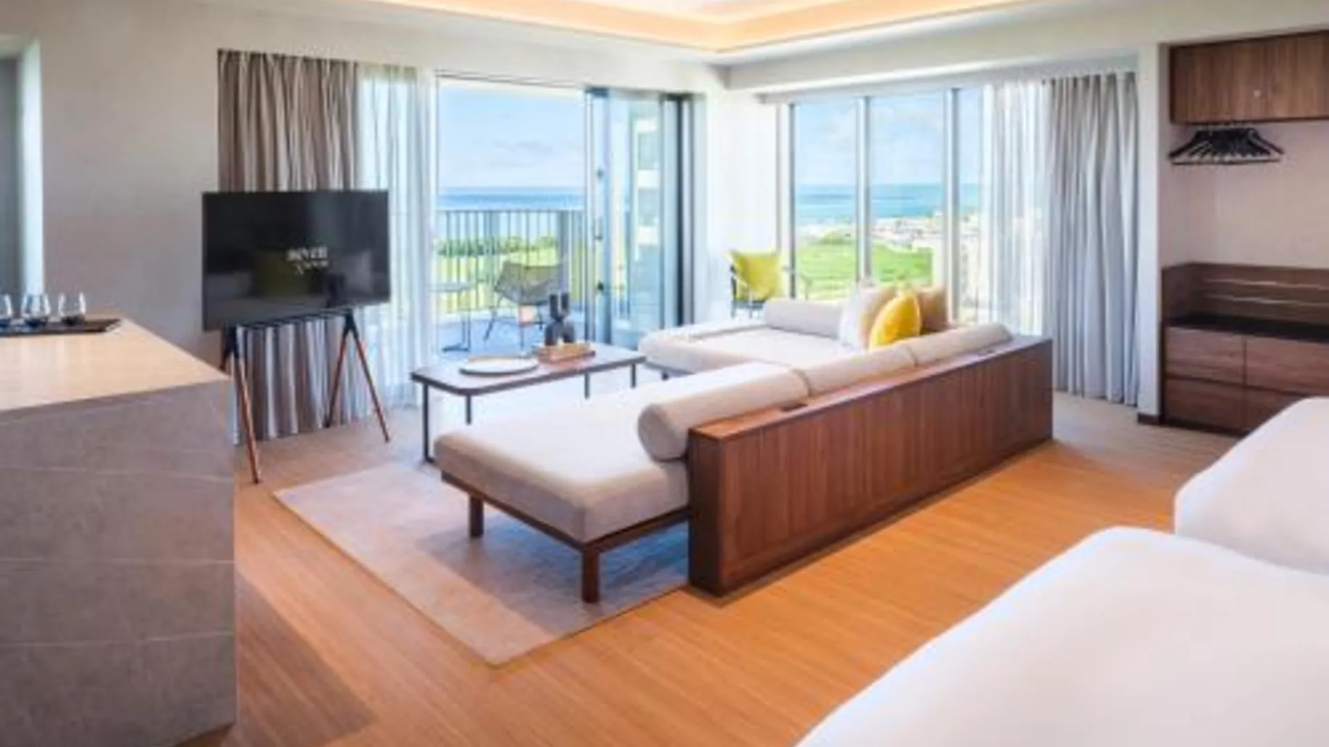 이시가키 세븐 엑스 세븐 이시가키 4성급 호텔 스위트룸