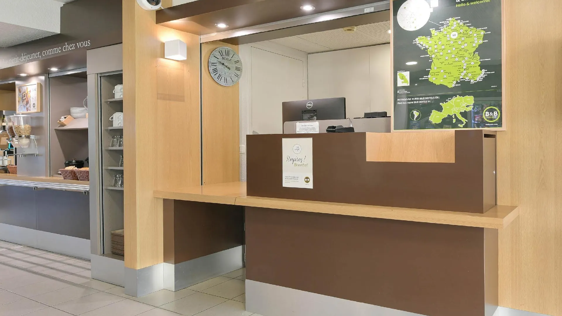 아나지 B&B HOTEL Le Mans Sud 2성급 호텔 수영장