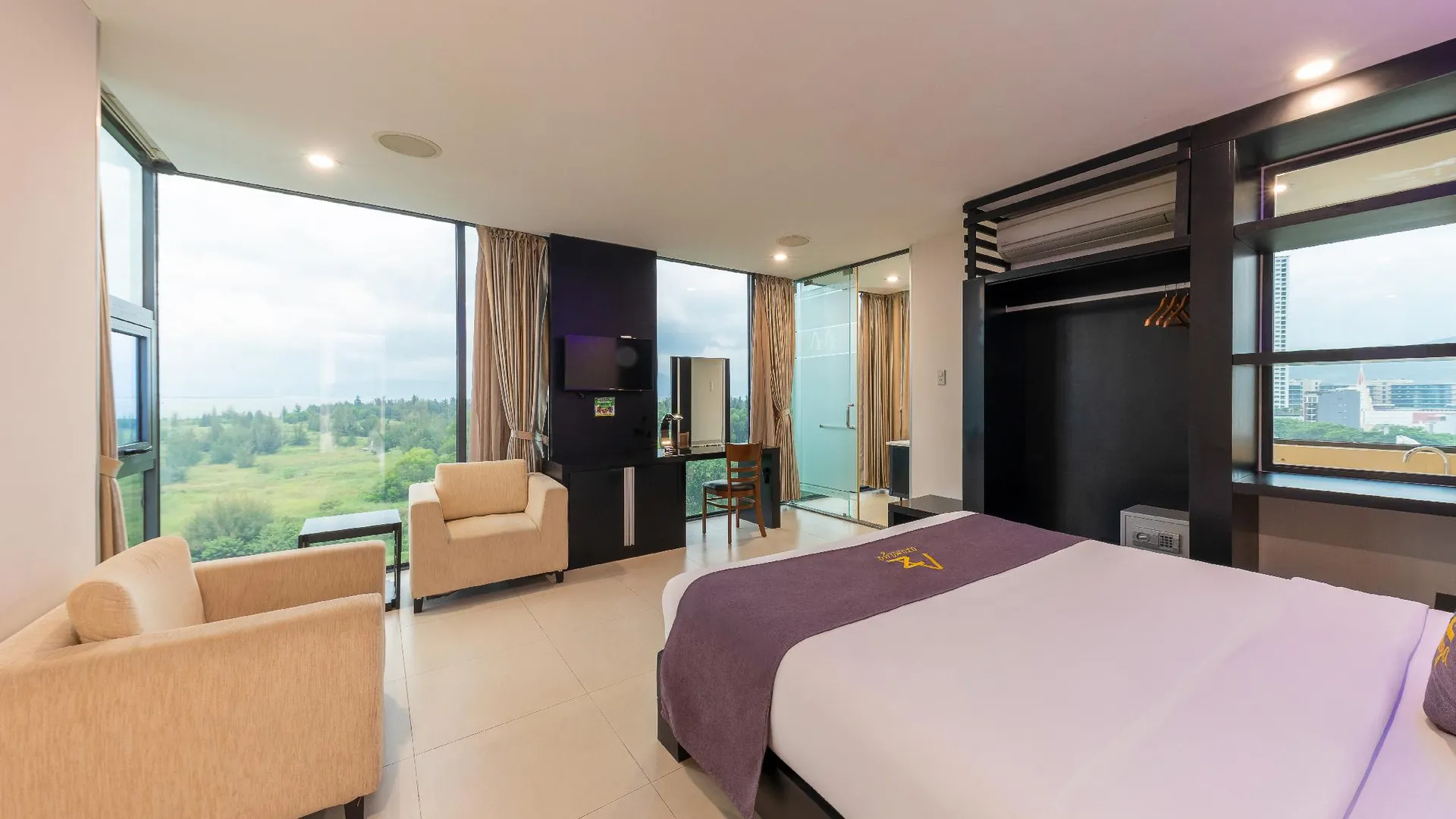 다낭 아주마야 호텔 다낭 호텔 스위트룸