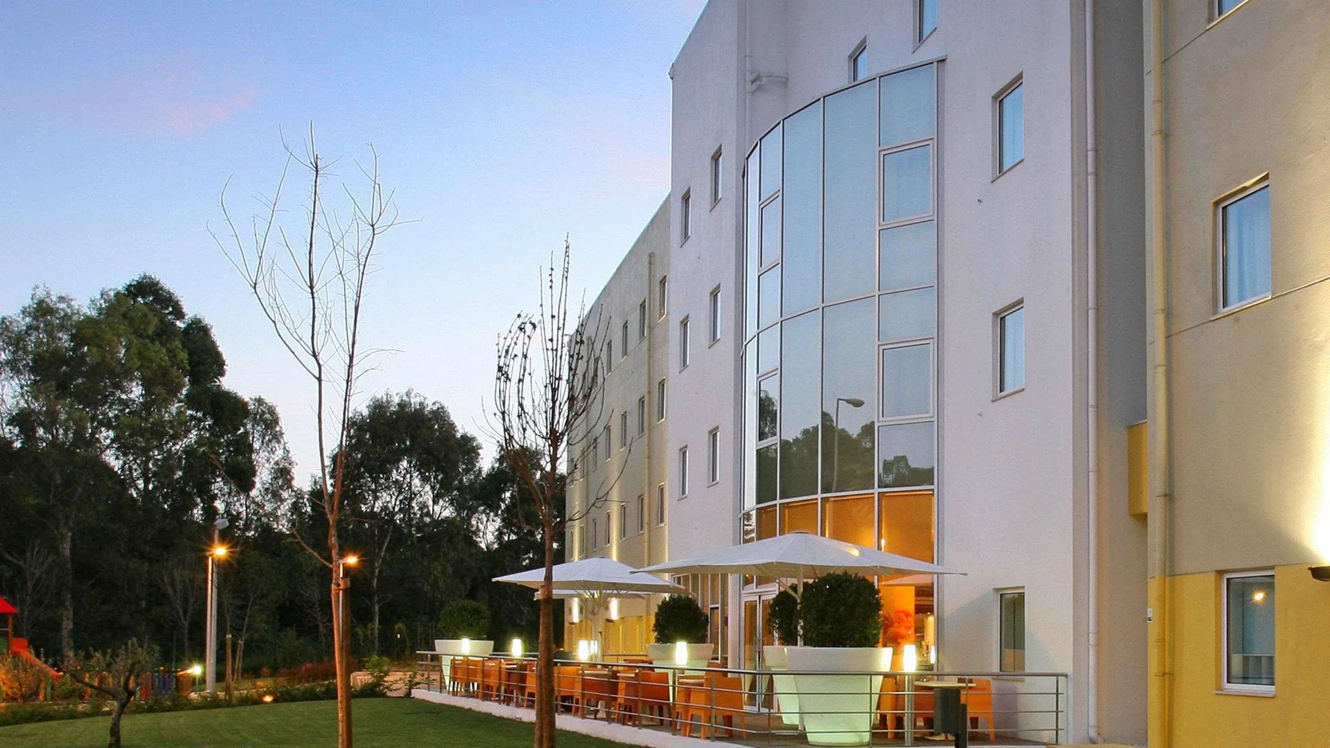 아마 도라 이비스 리스보아 알프라기다 2성급 호텔 로비