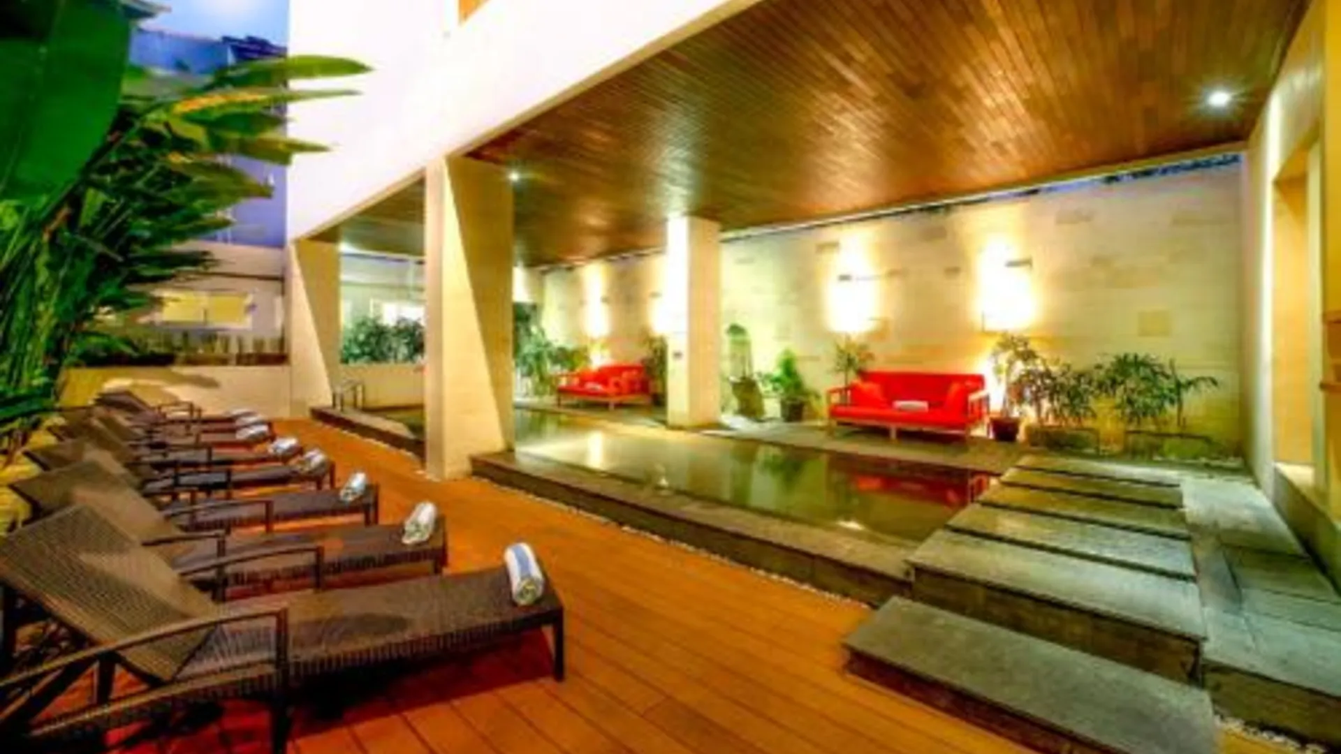 발리 유포리아 호텔 3성급 호텔 수영장