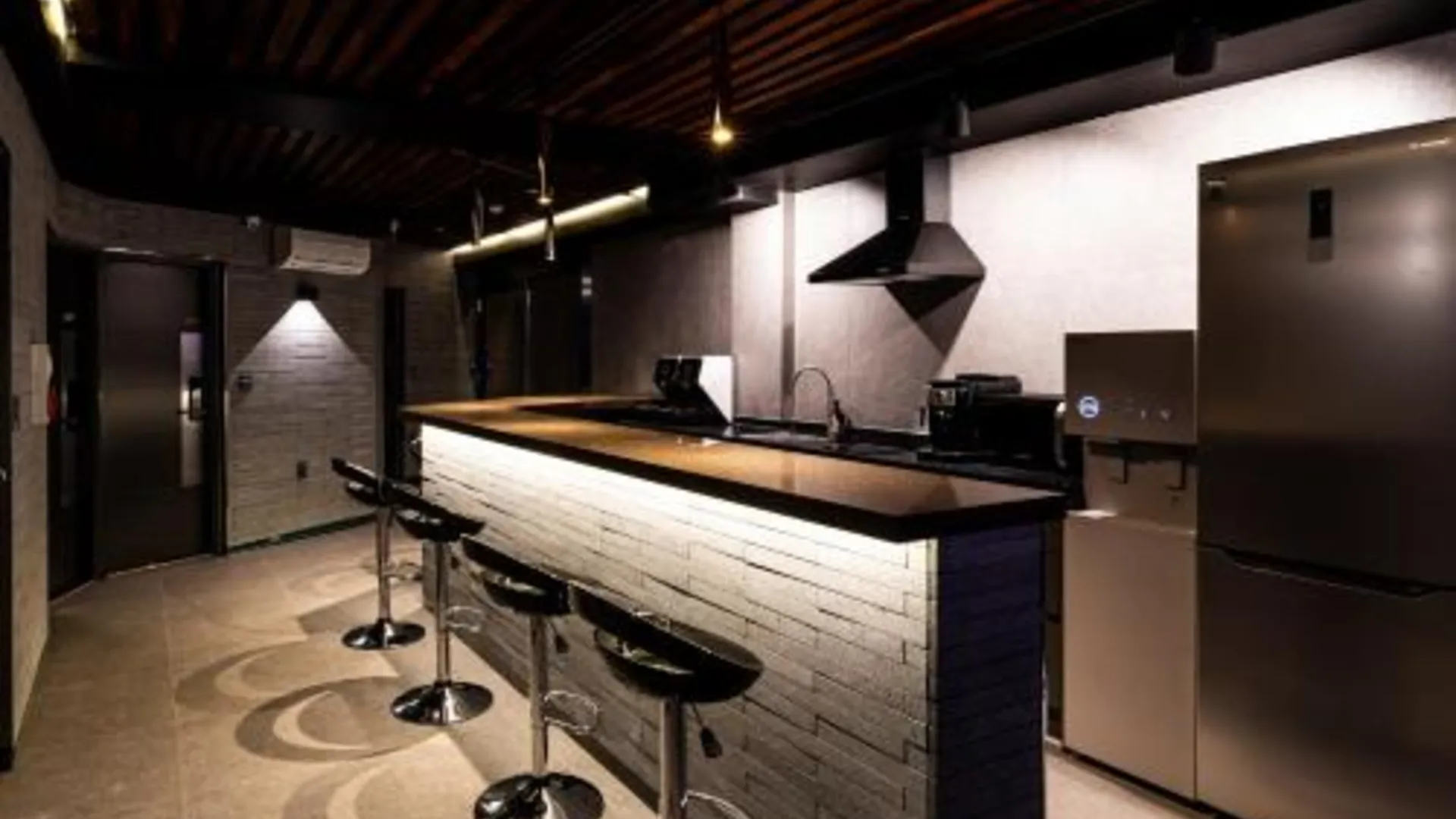 서울 유스테이 명동 2성급 호텔 외관