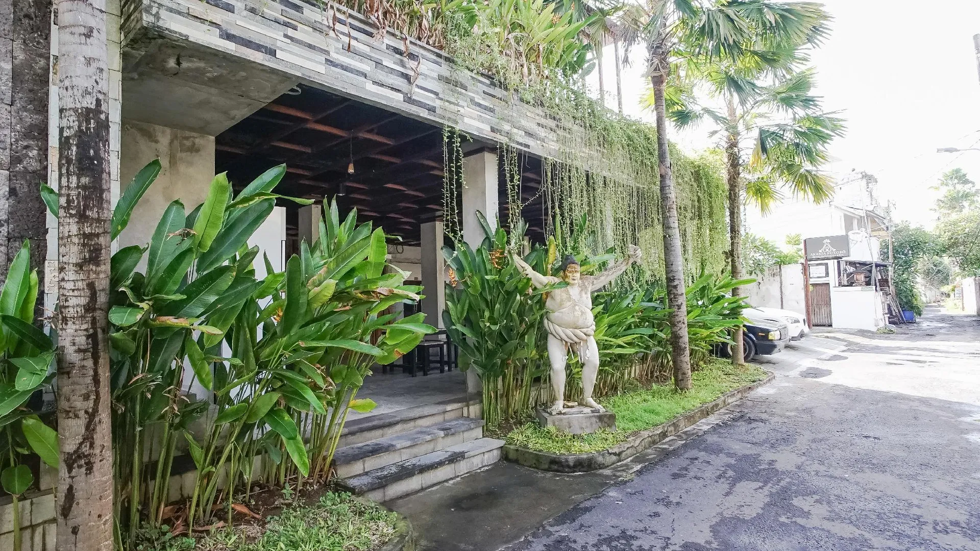 발리 아카르사 코코로 사누르 발리 2성급 호텔 객실