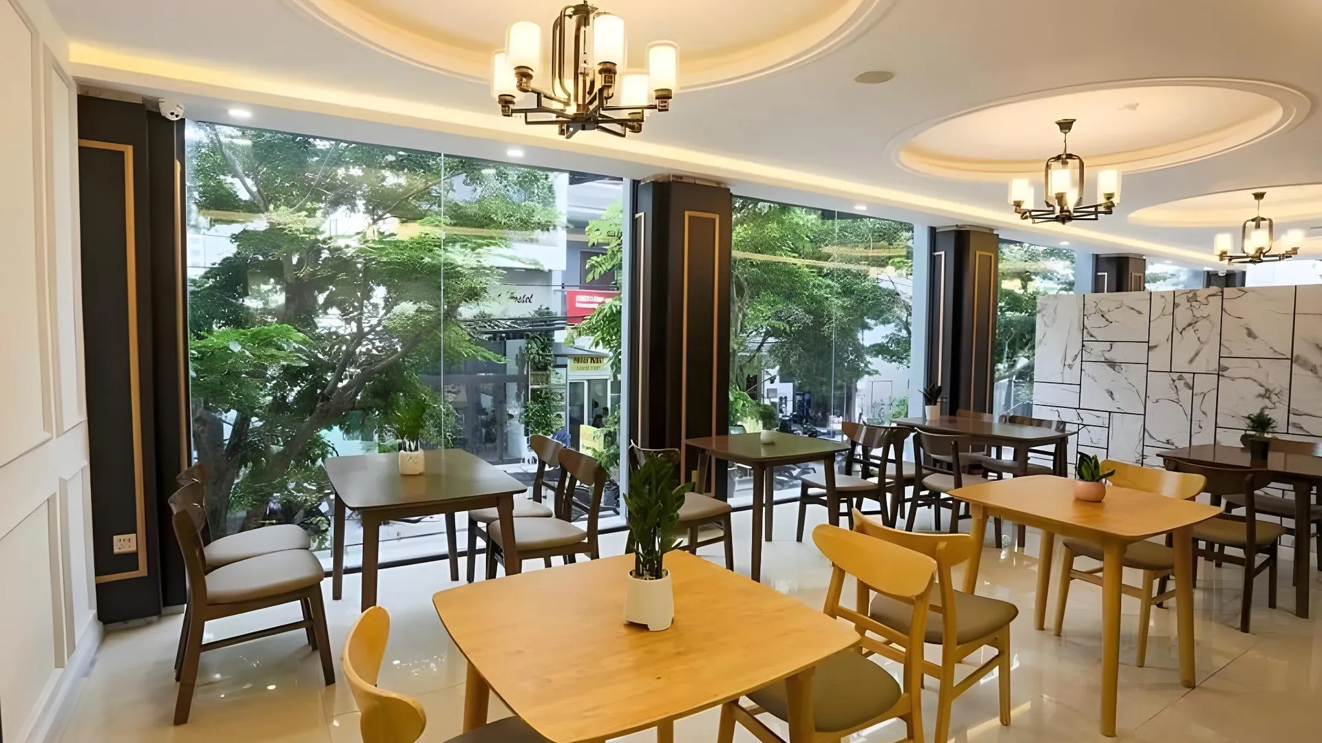 다낭 도지 스타즈 3성급 호텔 외관