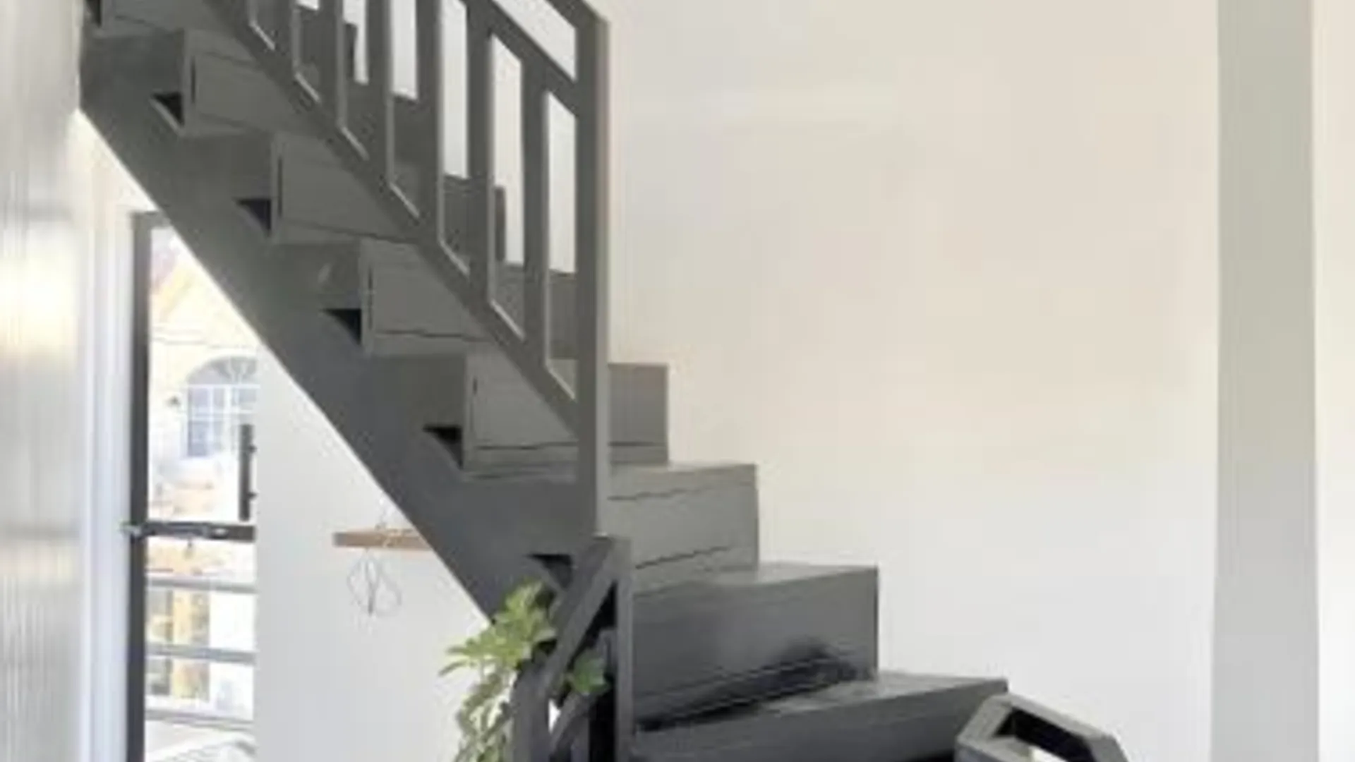 세부 NEW Modern Suite near Airport & Beach 3성급 게스트하우스 레스토랑