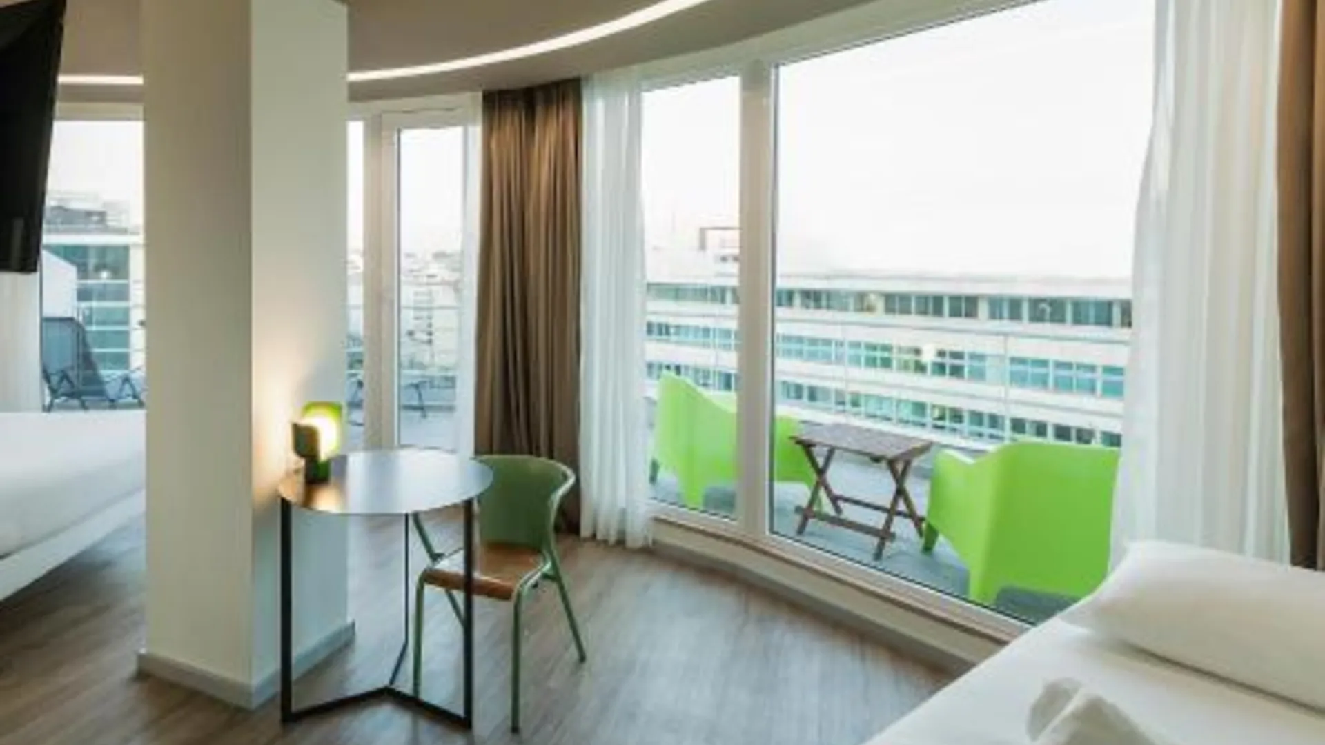 리스본 이비스 스타일스 리스보아 센트로 마르케스 드 폼발 3성급 호텔 스위트룸