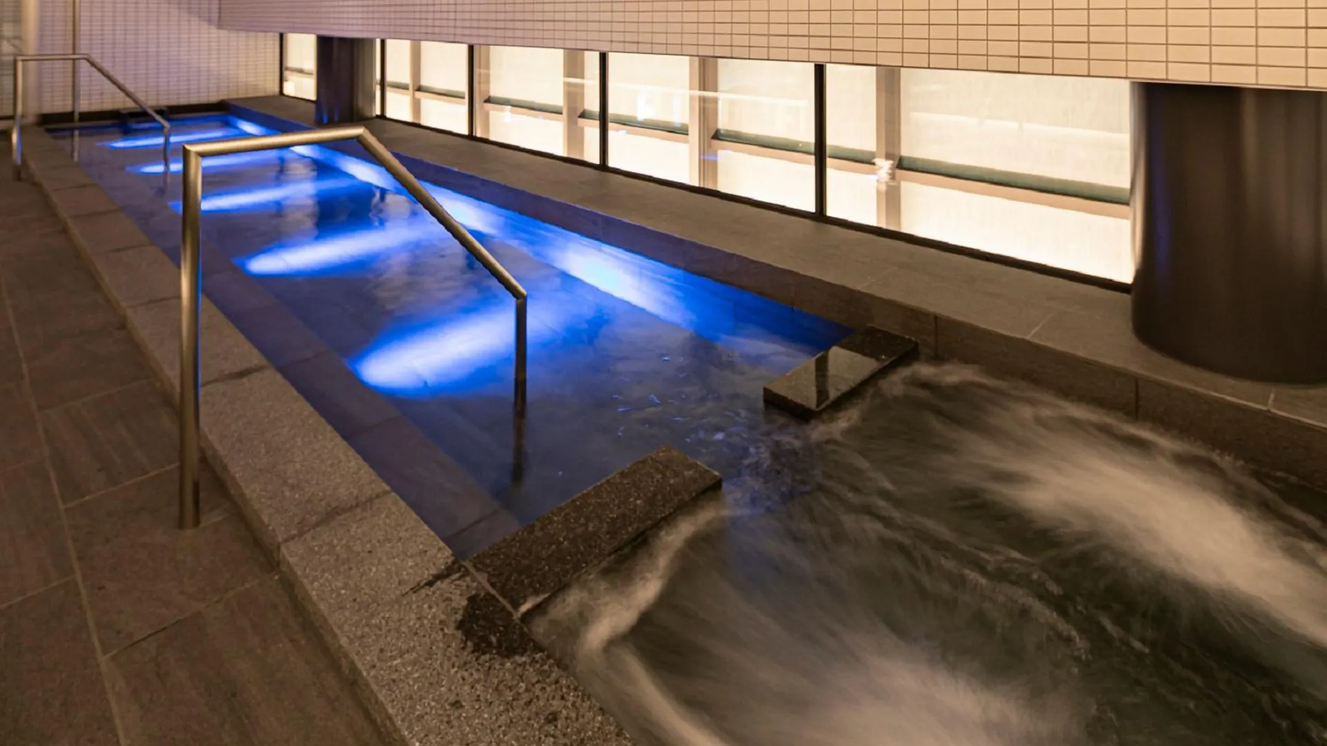 오사카 Hotel Intergate Osaka Umeda 4성급 호텔 수영장