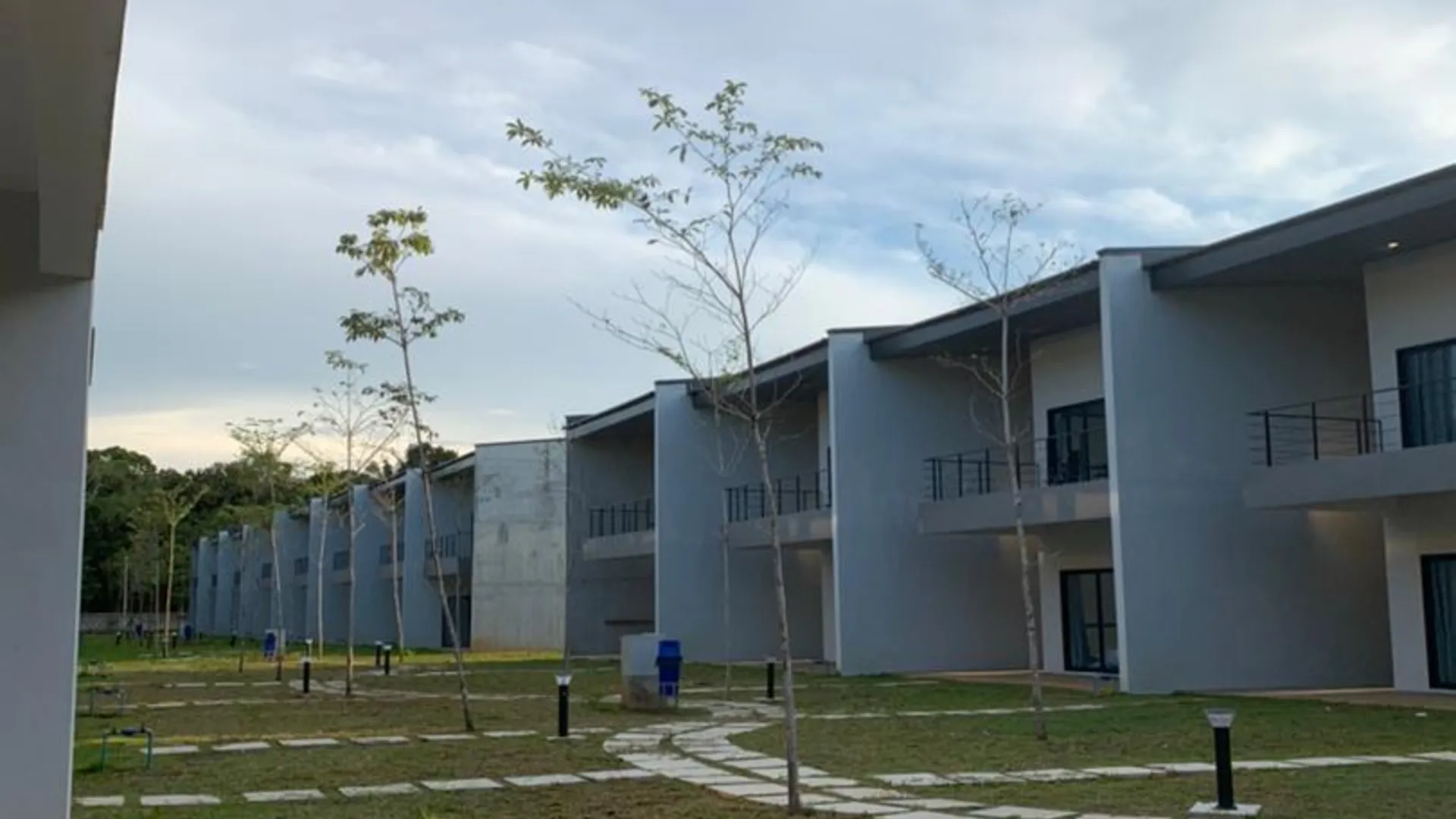 세마탄 세마탄의 빌라 (1001m², 침실 3개, 프라이빗 욕실 2개) 3성급 싱글룸 외관