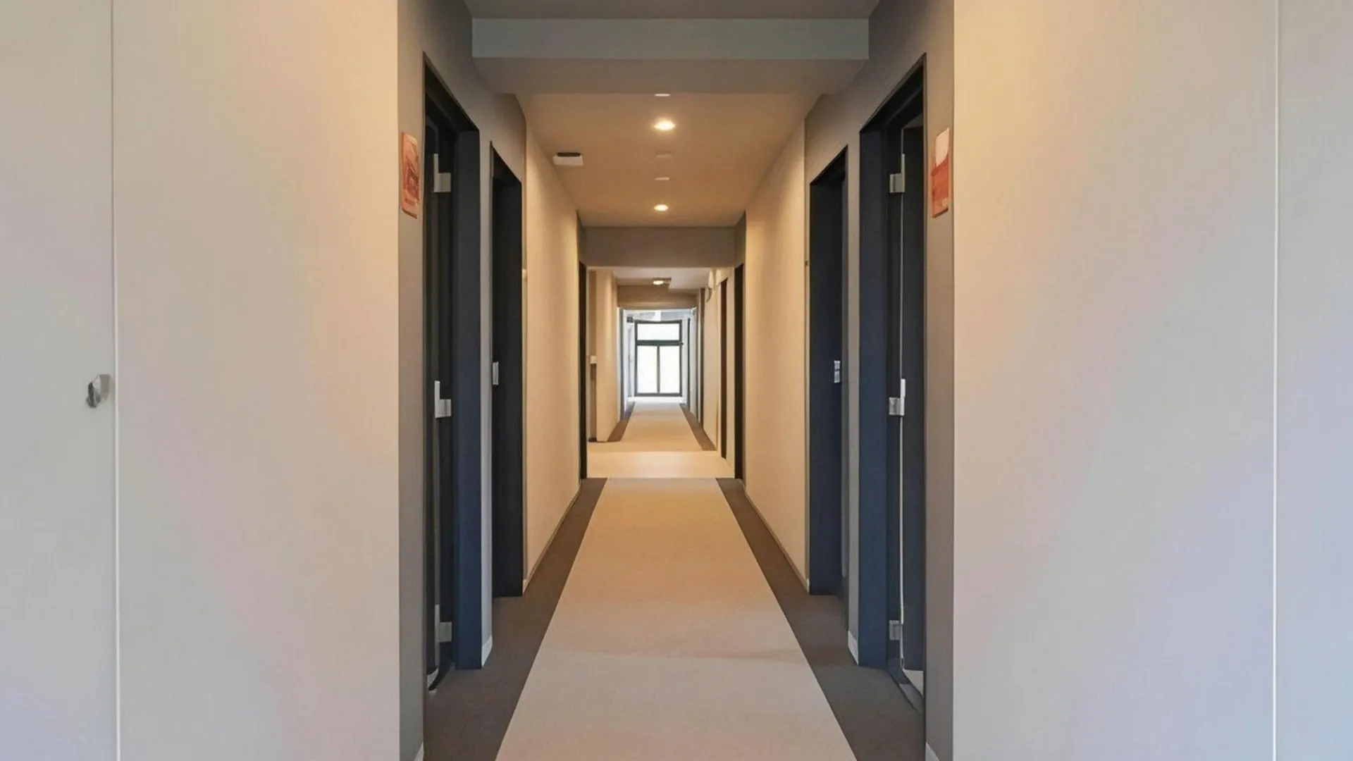 교토 Kyoto Plaza Hotel  Kyoto Station South 3성급 호텔 수영장