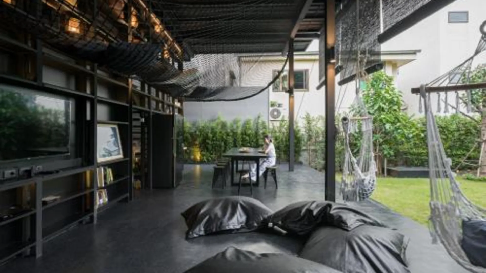 방콕 클로엠 호스텔 2성급 호텔 외관