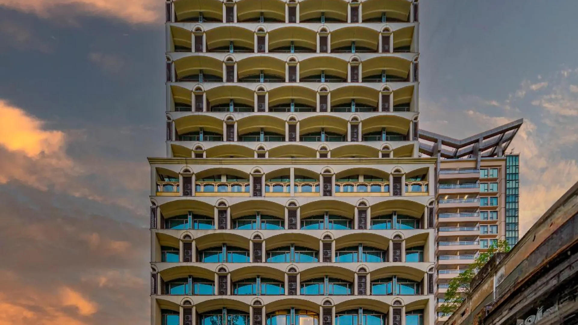 호치민 셔우드 스위트 5성급 호텔 외관