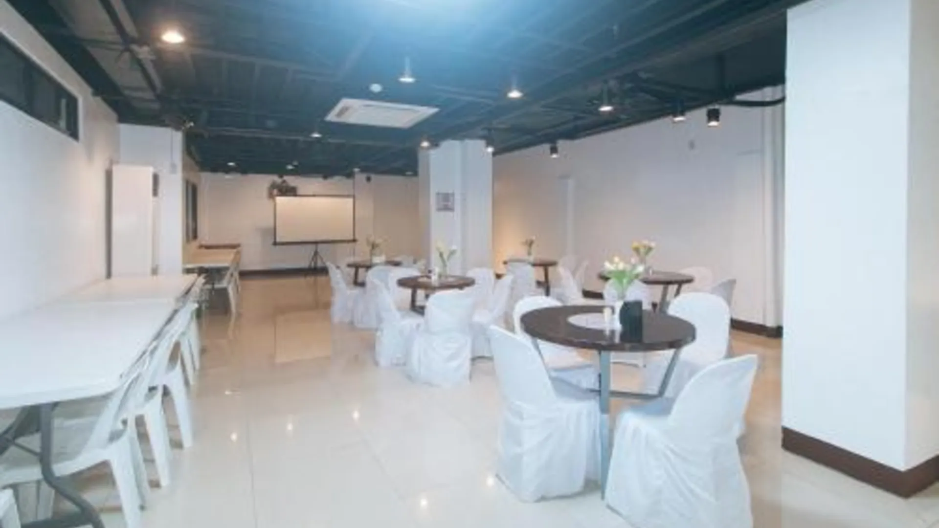 세부 레드도어즈 앳 누셀 1성급 호텔 전망