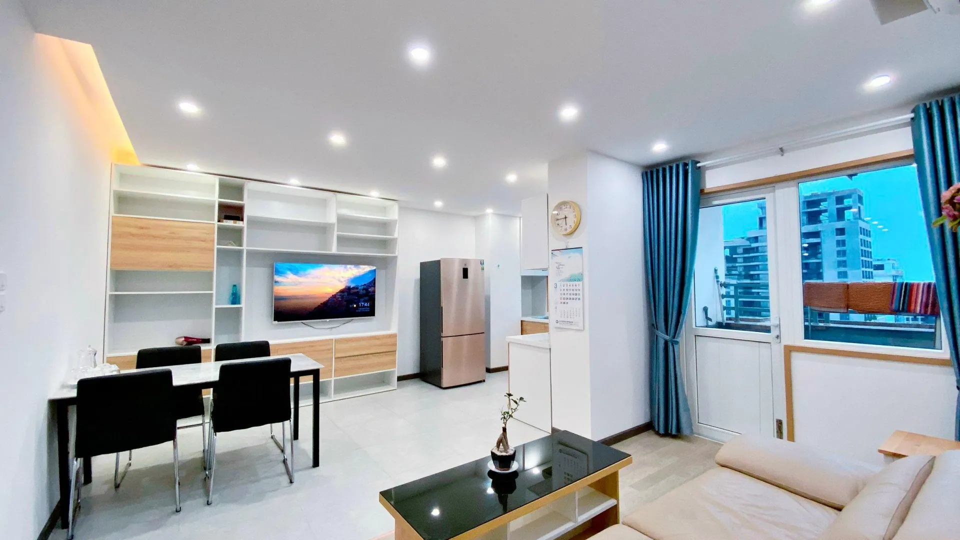 다낭 프억 미의 아파트먼트 (100m², 침실 3개, 프라이빗 욕실 2개) 3성급 싱글룸 수영장