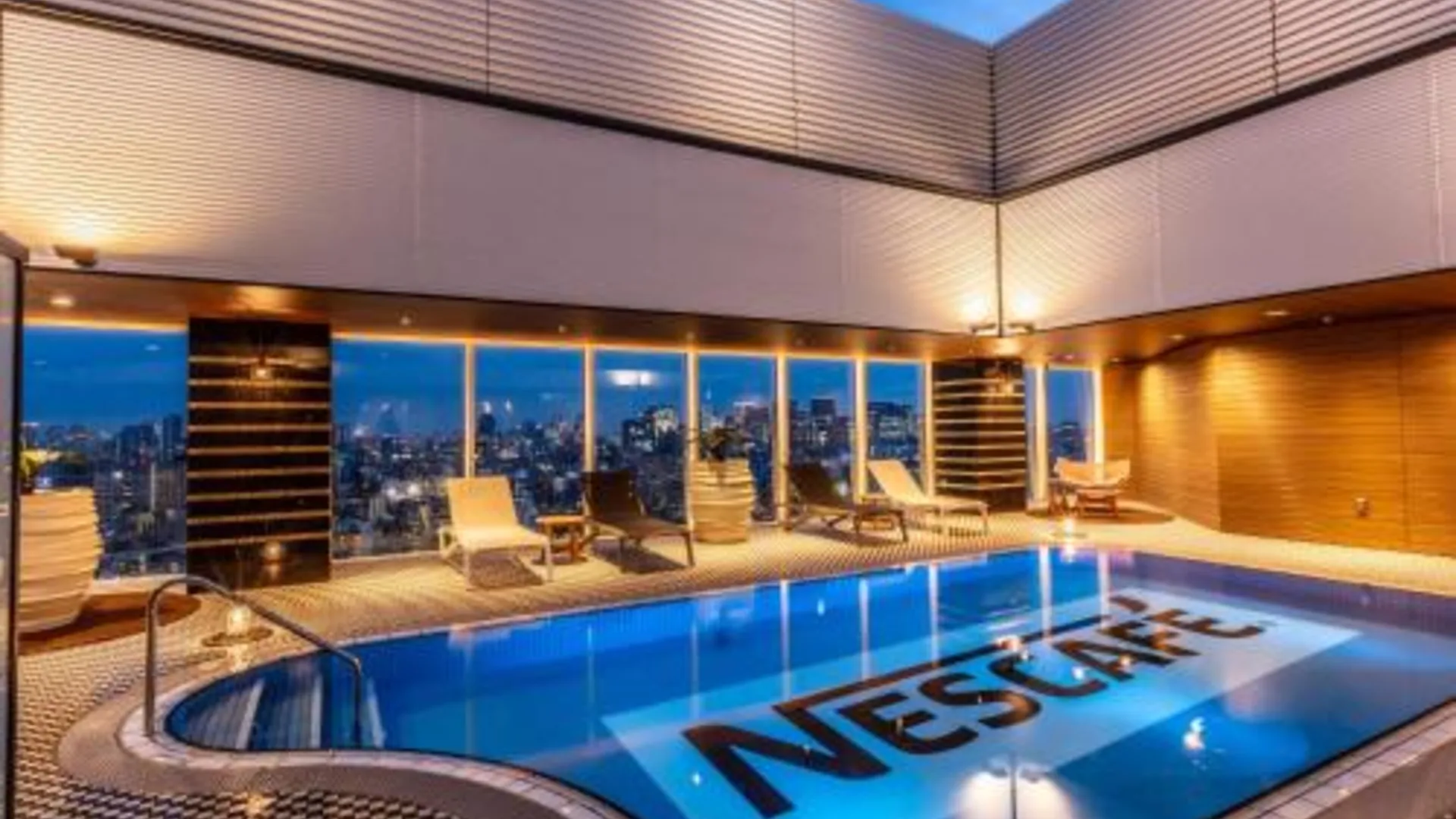 도쿄 / 동경 APA 호텔&리조트 료고쿠 에키마에 타워 3성급 호텔 외관