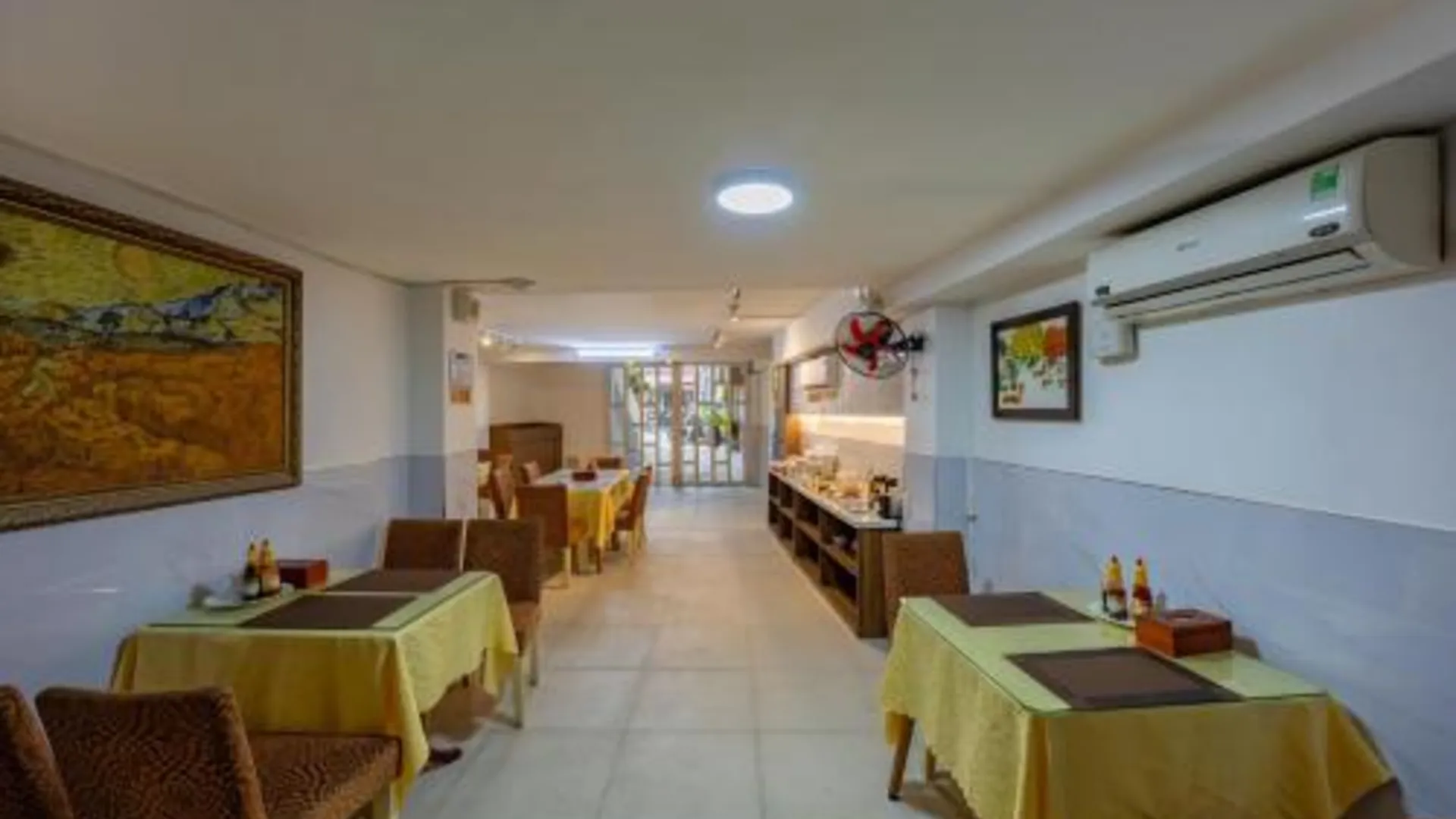 호치민 A25 호텔 - 14 퍼득칭 2성급 호텔 외관