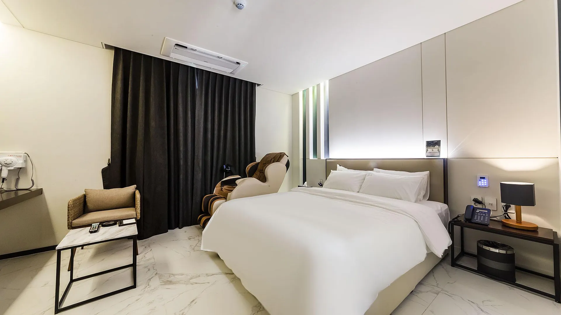 김포 김포 드라이브인 비대면 호텔루이 호텔 스위트룸