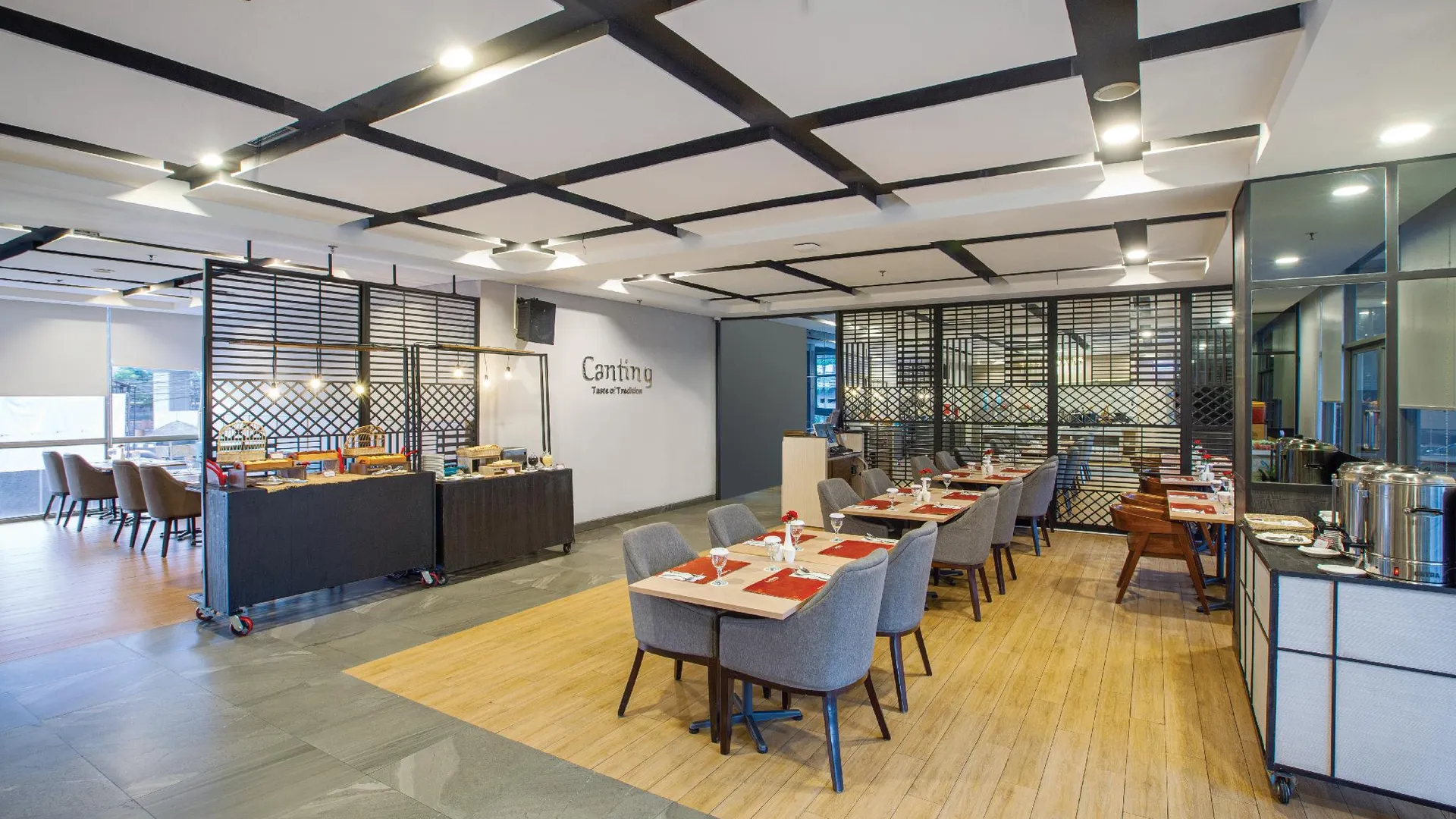 마카사르 Vasaka Hotel Makassar 3성급 호텔 수영장