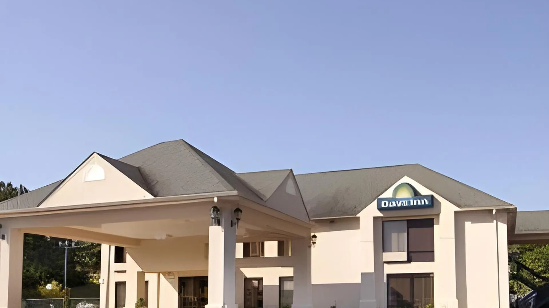 샌포드 (NC) 데이즈 인 바이 윈덤 샌포드 2성급 호텔 객실