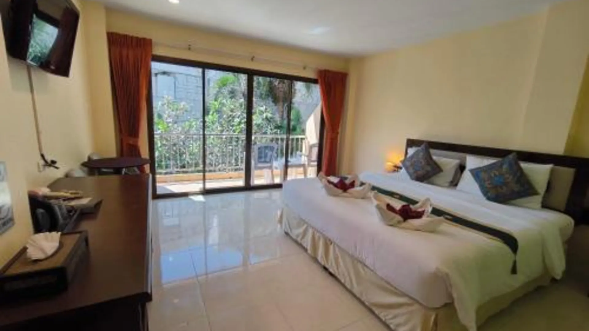 푸켓 Seven Seas Hotel Patong Beach 3성급 호텔 스위트룸