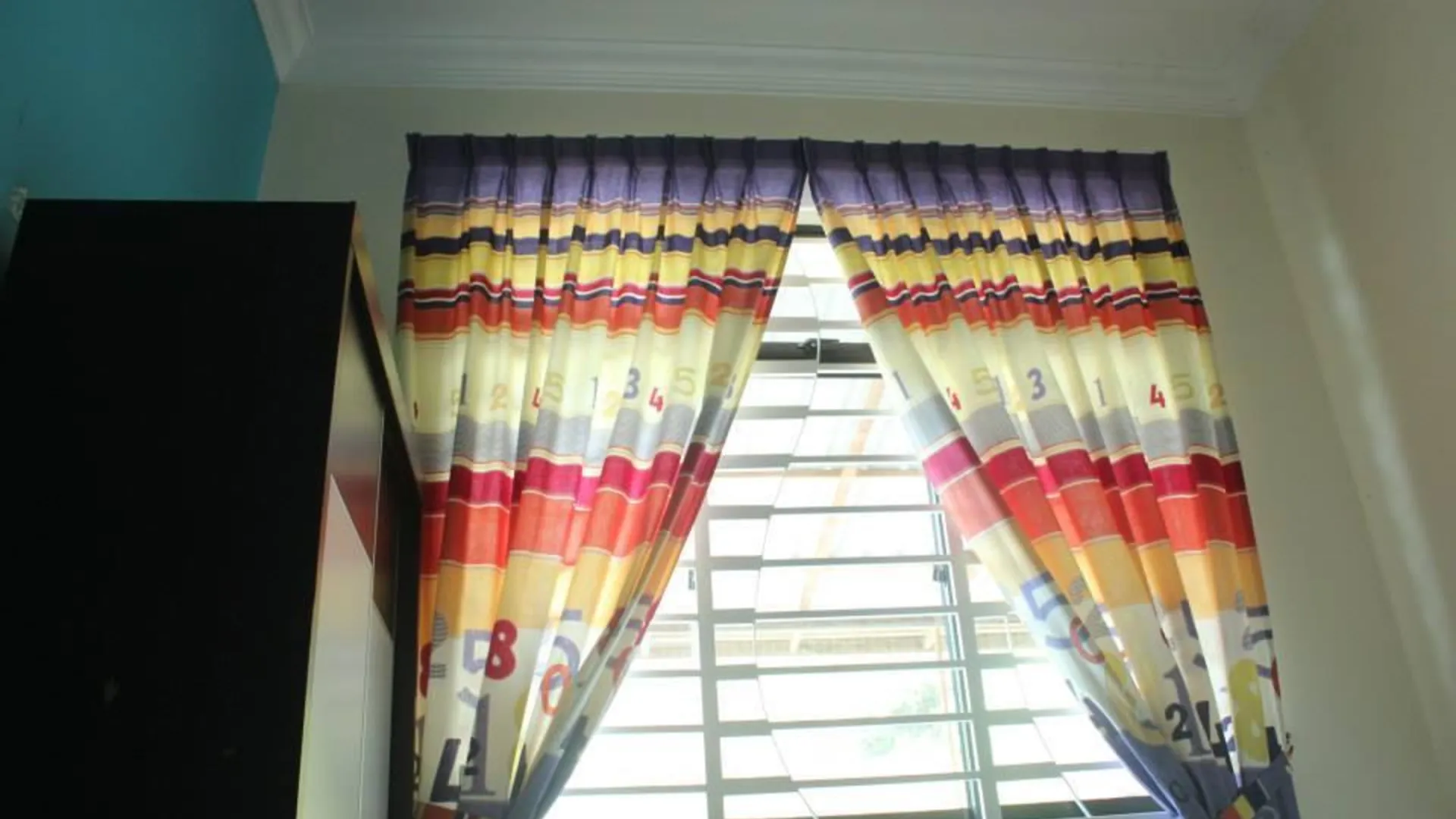 쿠안탄 베세라의 프라이빗 하우스 (1200m², 침실 3개, 프라이빗 욕실 2개) 2성급 싱글룸 전망