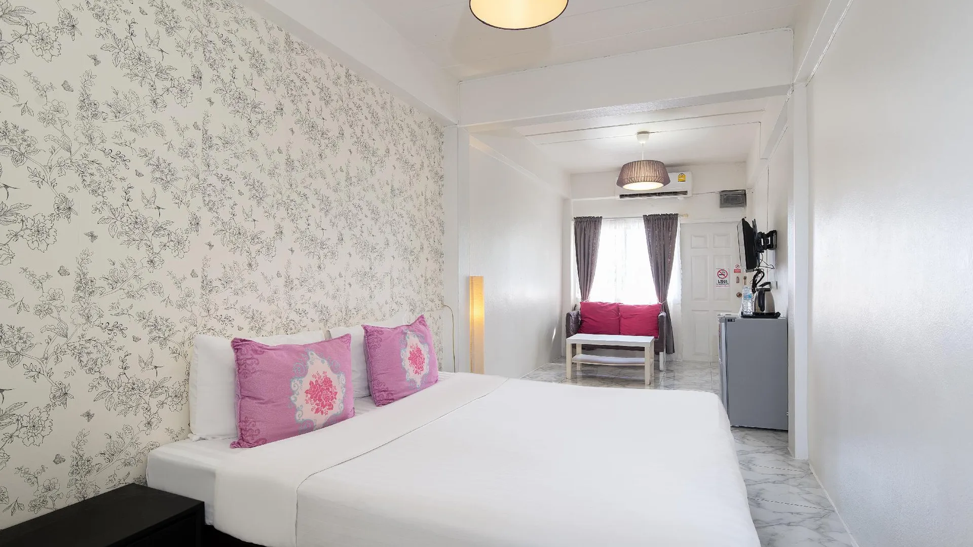 방콕 테이크 어 레스트 돈무앙 레지던스 2성급 호텔 스위트룸