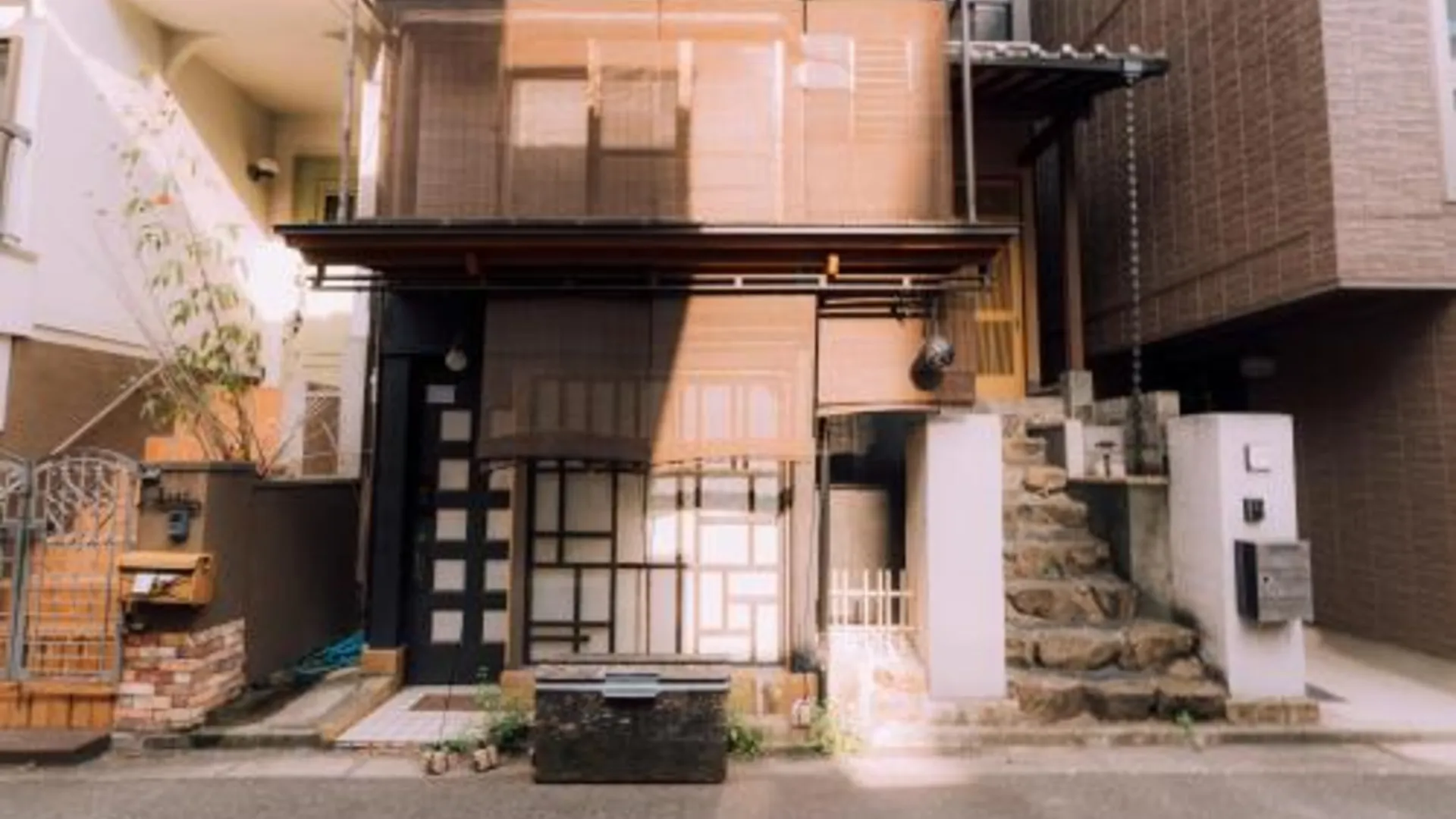 오사카 덴노지의 프라이빗 하우스 (80m², 침실 4개, 프라이빗 욕실 2개) 4성급 게스트하우스 외관