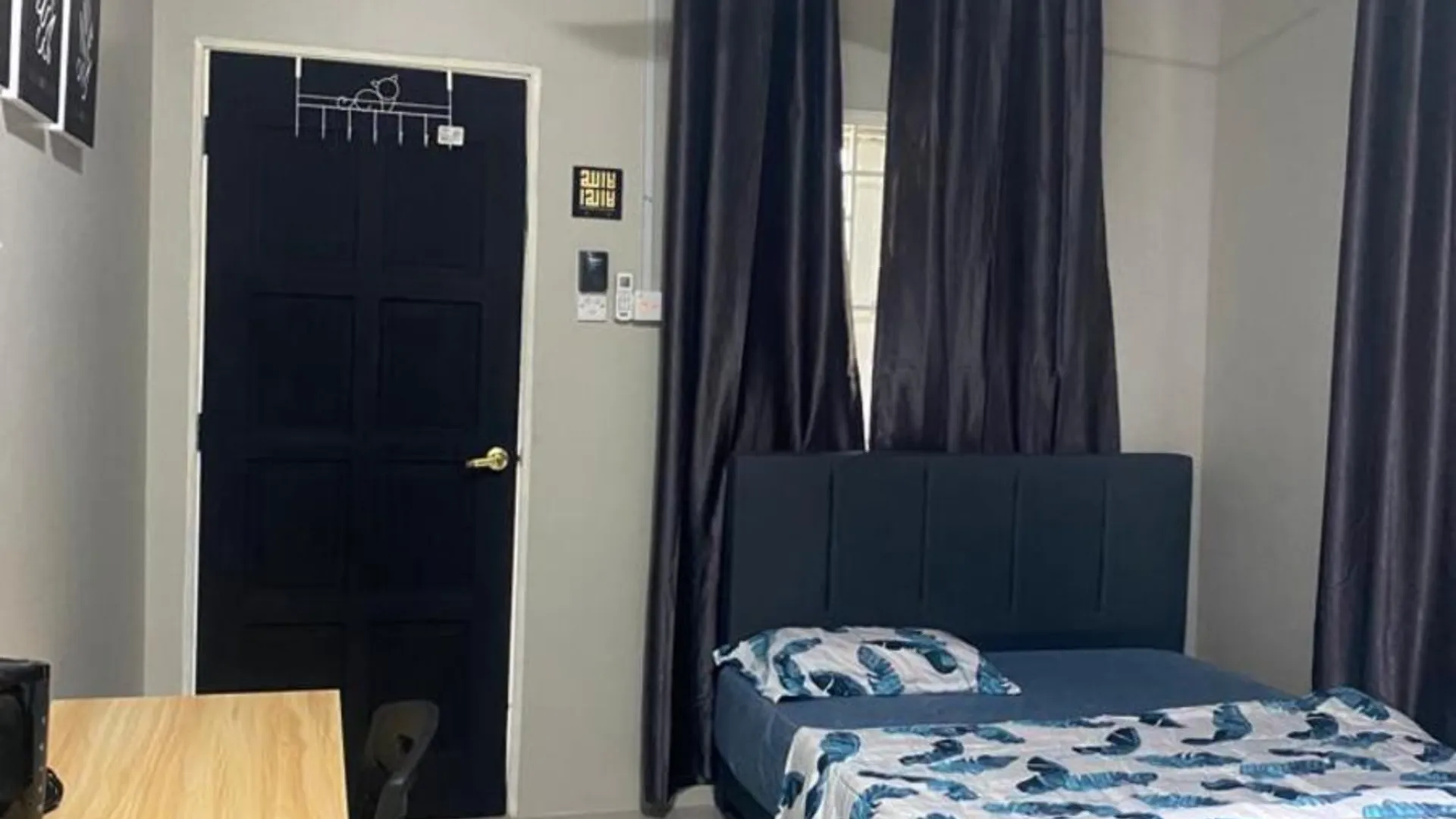 쿠알라 리피스 타만 네가라의 프라이빗 하우스 (1000m², 침실 3개, 프라이빗 욕실 1개) 2성급 싱글룸 객실